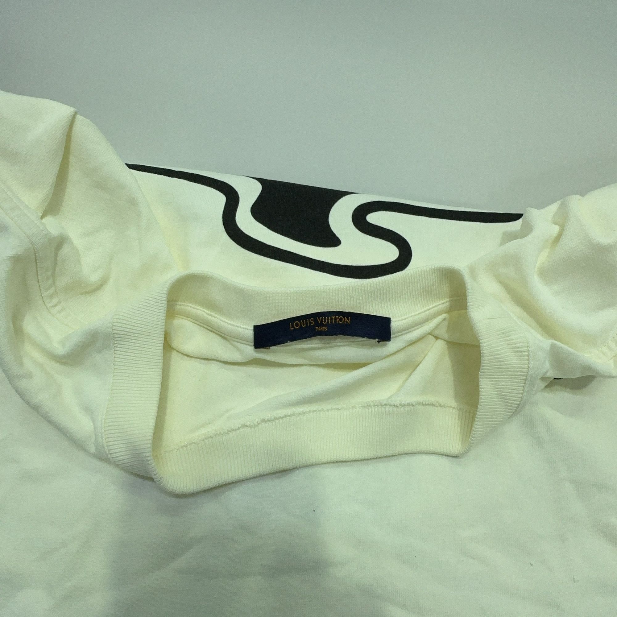 Louis Vuitton Louis Vuitton Smoke Print Logo T-Shirt S Size US S / EU 44-46 / 1 - 5 Thumbnail