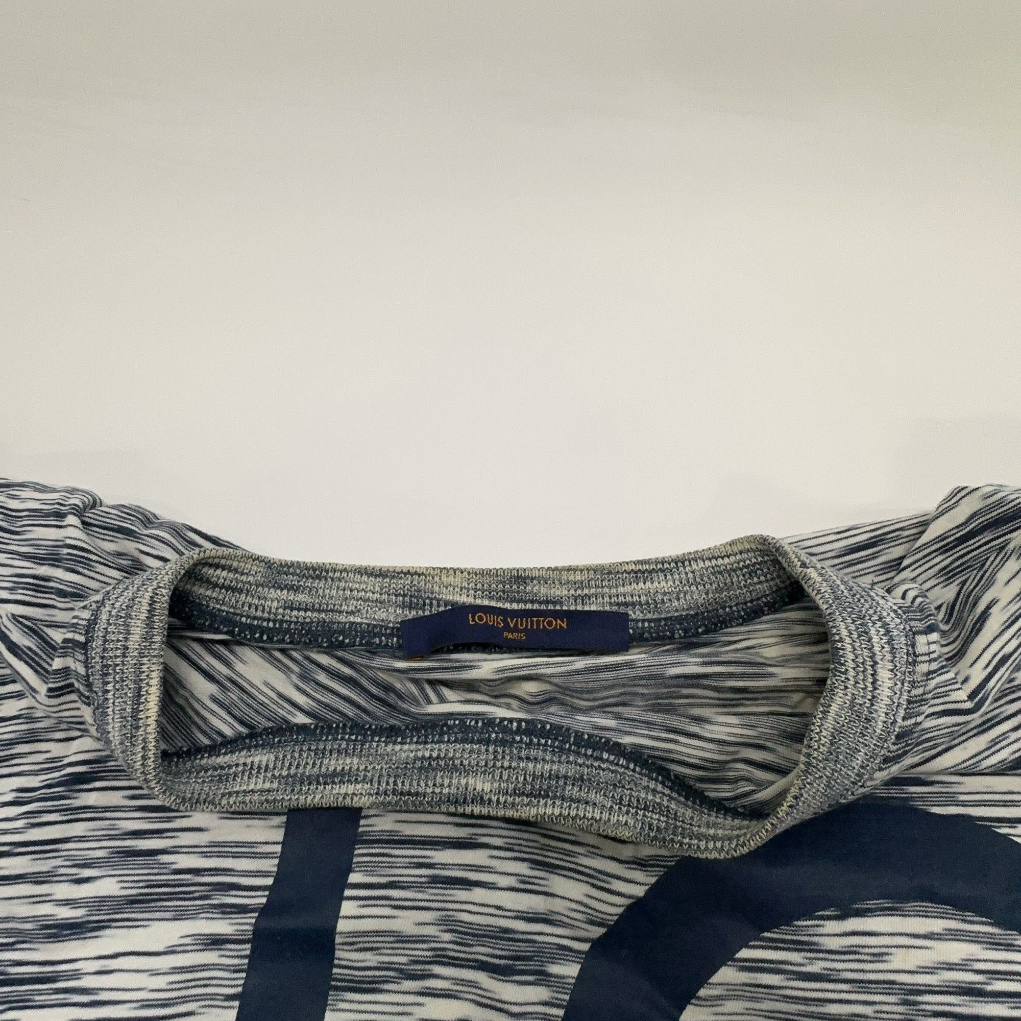 Louis Vuitton Louis Vuitton Big Logo Print T-Shirt M Size US M / EU 48-50 / 2 - 5 Thumbnail