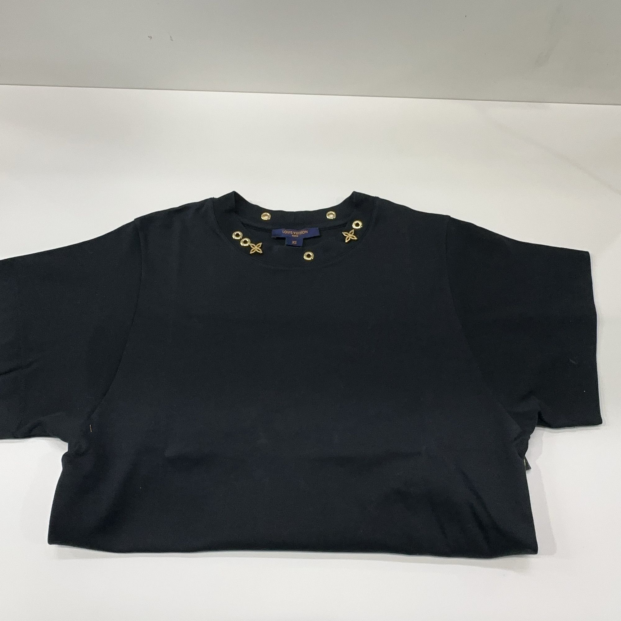 Louis Vuitton Louis Vuitton Eyelet Detail Side Strap T-Shirt XS Size XS / US 0-2 / IT 36-38 - 6 Thumbnail