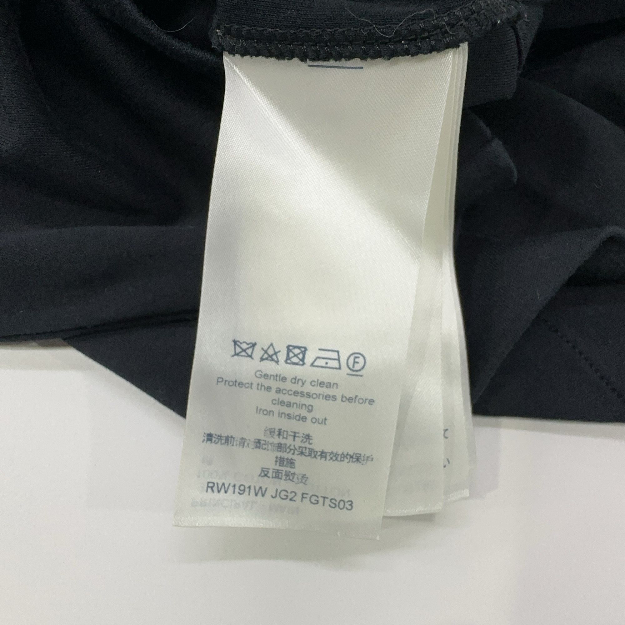 Louis Vuitton Louis Vuitton Eyelet Detail Side Strap T-Shirt XS Size XS / US 0-2 / IT 36-38 - 4 Thumbnail