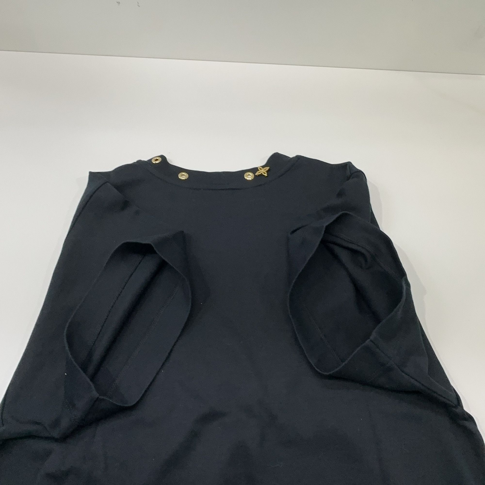 Louis Vuitton Louis Vuitton Eyelet Detail Side Strap T-Shirt XS Size XS / US 0-2 / IT 36-38 - 9 Thumbnail