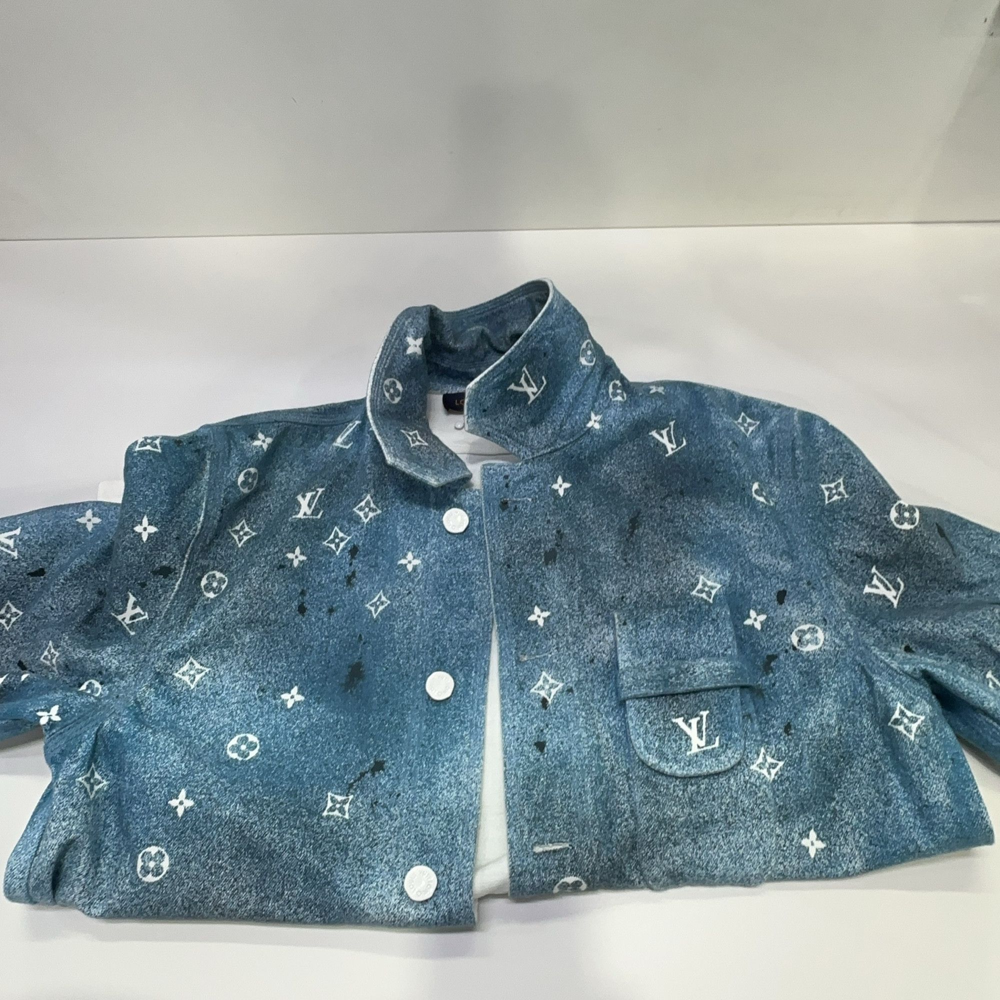 Louis Vuitton Louis Vuitton Monogram Galaxy Gradient Denim Shirt S Size US S / EU 44-46 / 1 - 6 Thumbnail