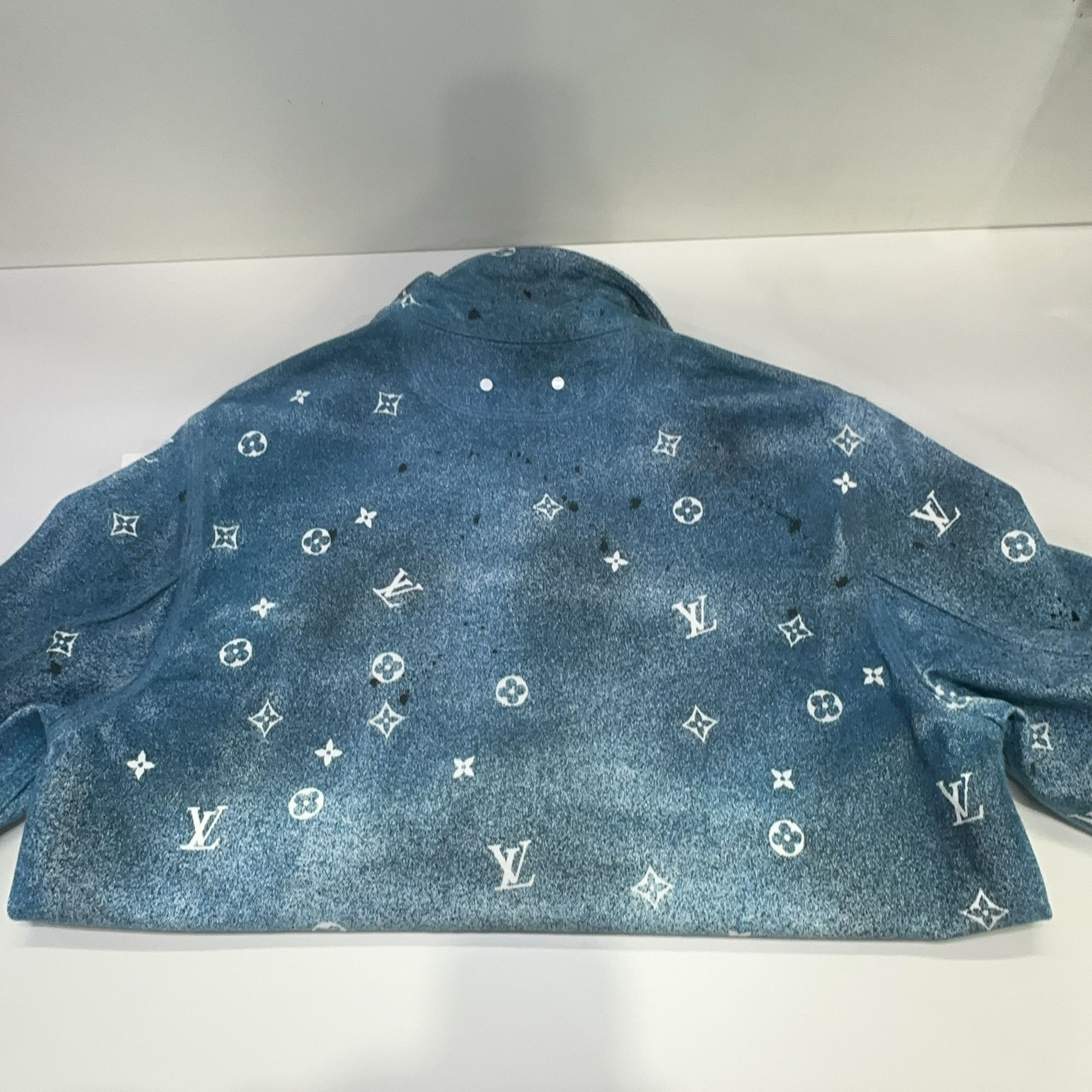 Louis Vuitton Louis Vuitton Monogram Galaxy Gradient Denim Shirt S Size US S / EU 44-46 / 1 - 12 Thumbnail
