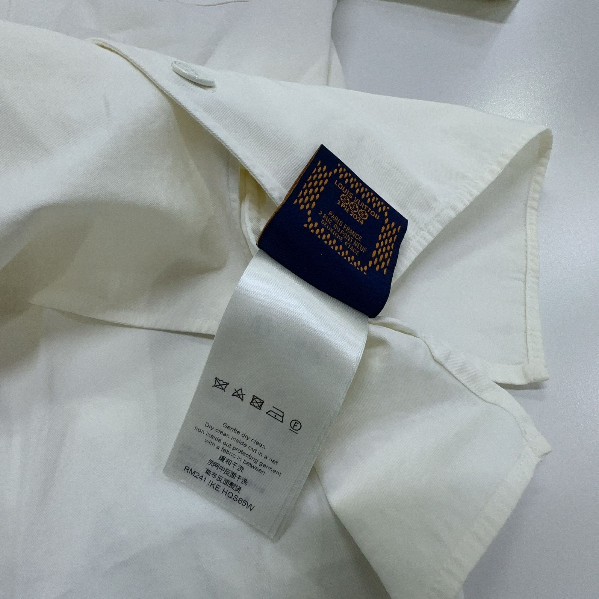 Louis Vuitton Louis Vuitton Embroidered Pont Neuf Shirt Size S Size US S / EU 44-46 / 1 - 4 Thumbnail