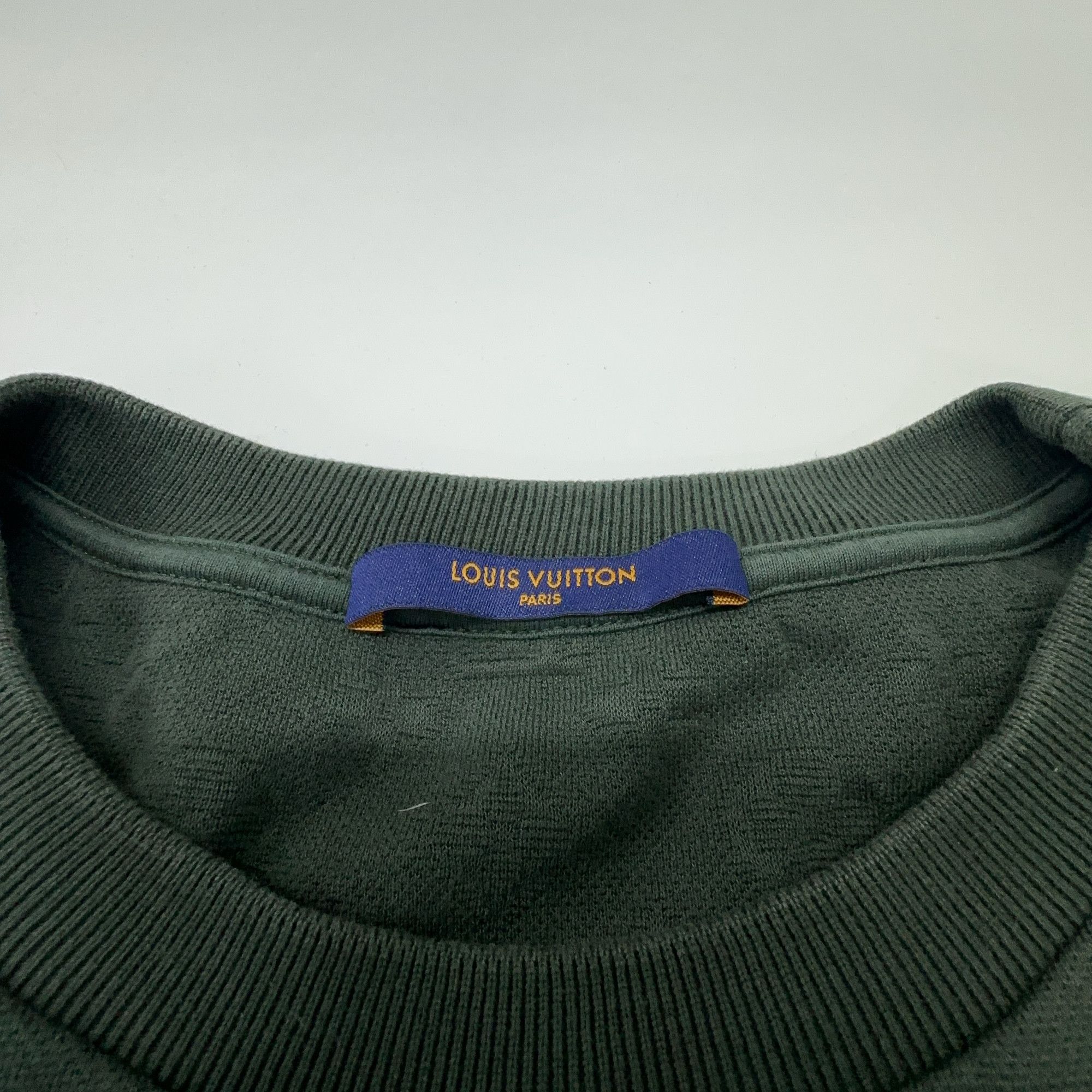 Louis Vuitton Louis Vuitton Monogram 3D Pocket T-Shirt XL Size US XL / EU 56 / 4 - 3 Thumbnail