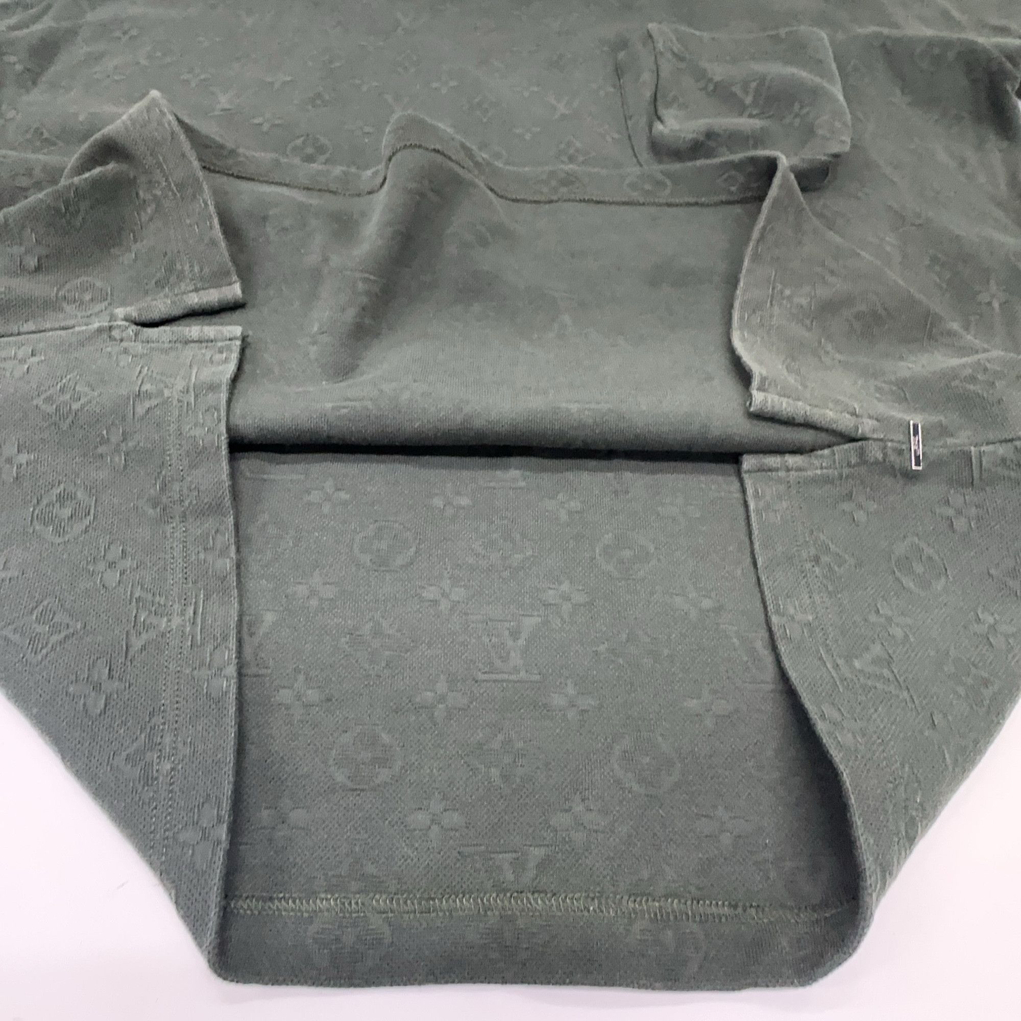 Louis Vuitton Louis Vuitton Monogram 3D Pocket T-Shirt XL Size US XL / EU 56 / 4 - 6 Thumbnail