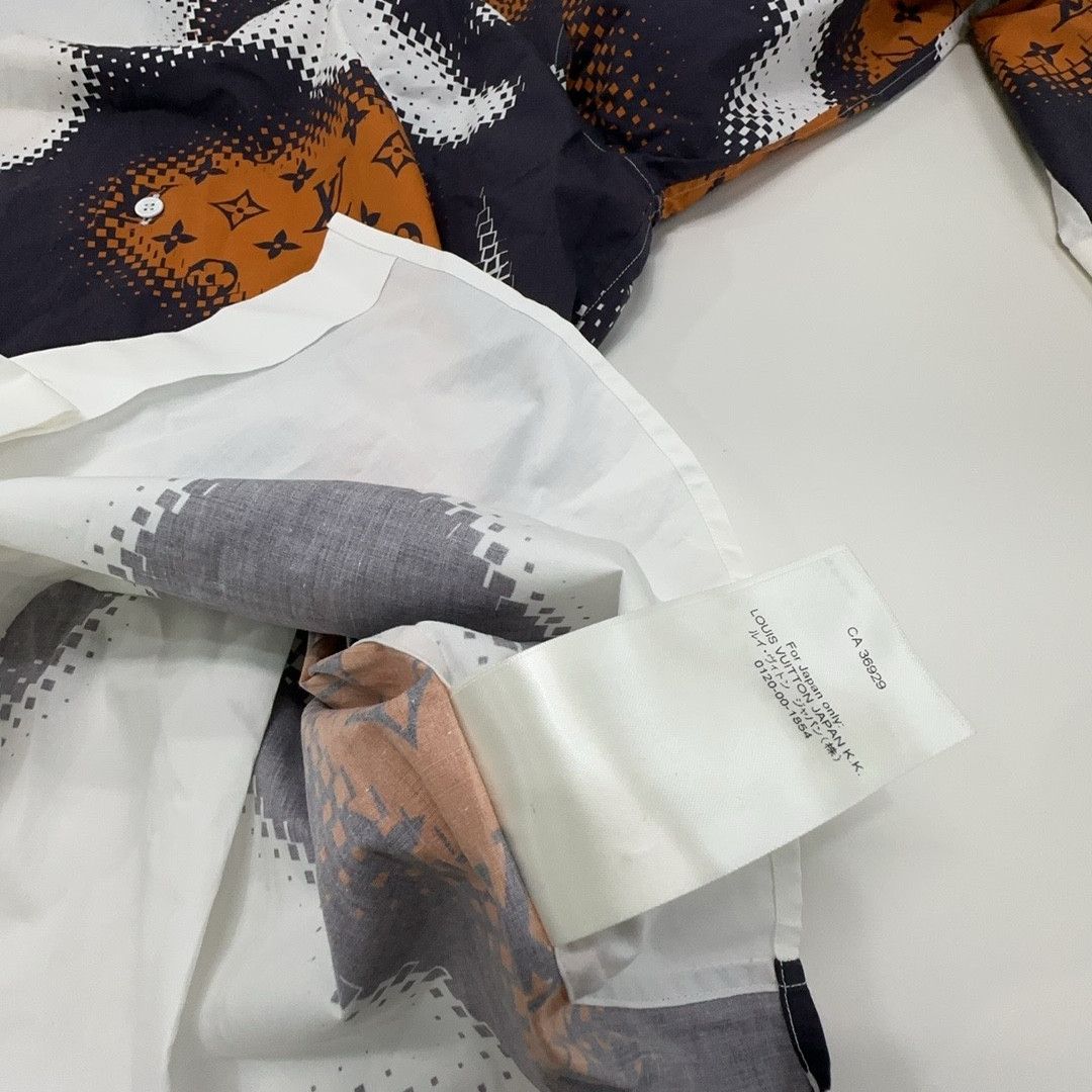 Louis Vuitton Louis Vuitton SS24 Mappa Mundi Monogram Shirt XS Size US XS / EU 42 / 0 - 3 Thumbnail