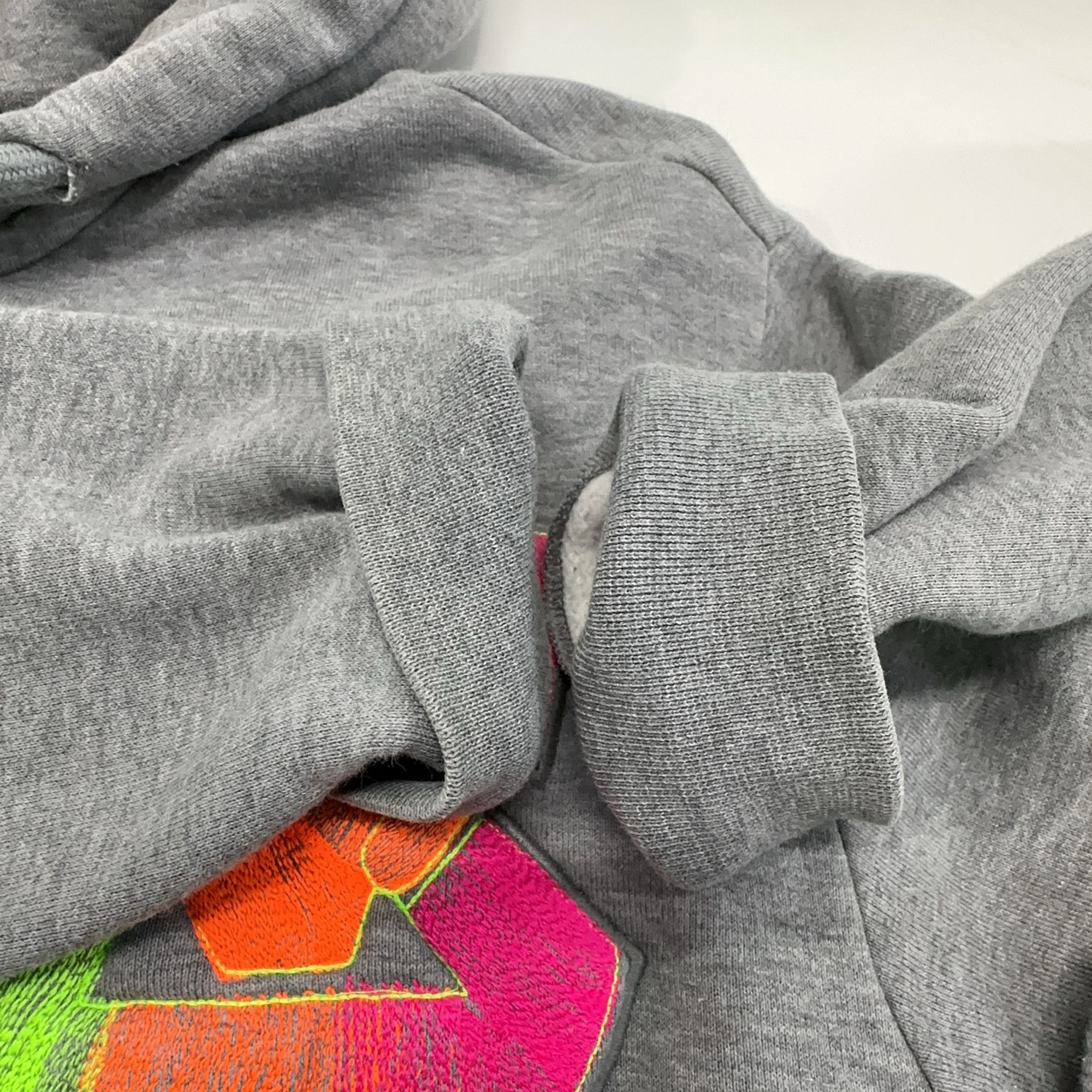 Louis Vuitton Louis Vuitton Applique Zip-Up Hoodie Gray S Size US S / EU 44-46 / 1 - 6 Thumbnail