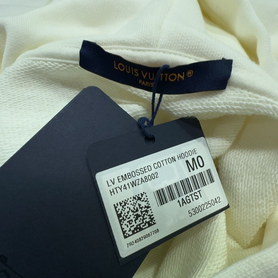 Louis Vuitton Louis Vuitton White Embossed Logo Hoodie M Size US M / EU 48-50 / 2 - 3 Thumbnail