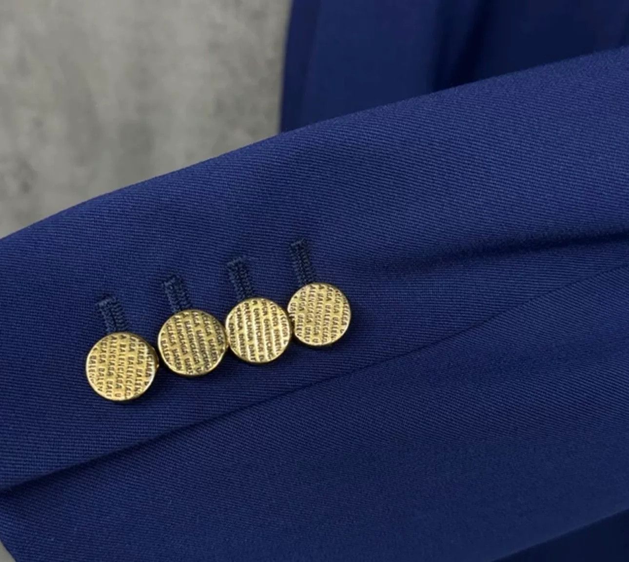 Balenciaga Balenciaga Logo Button Double Breasted Blazer FR 36 Size XS / US 0-2 / IT 36-38 - 3 Thumbnail