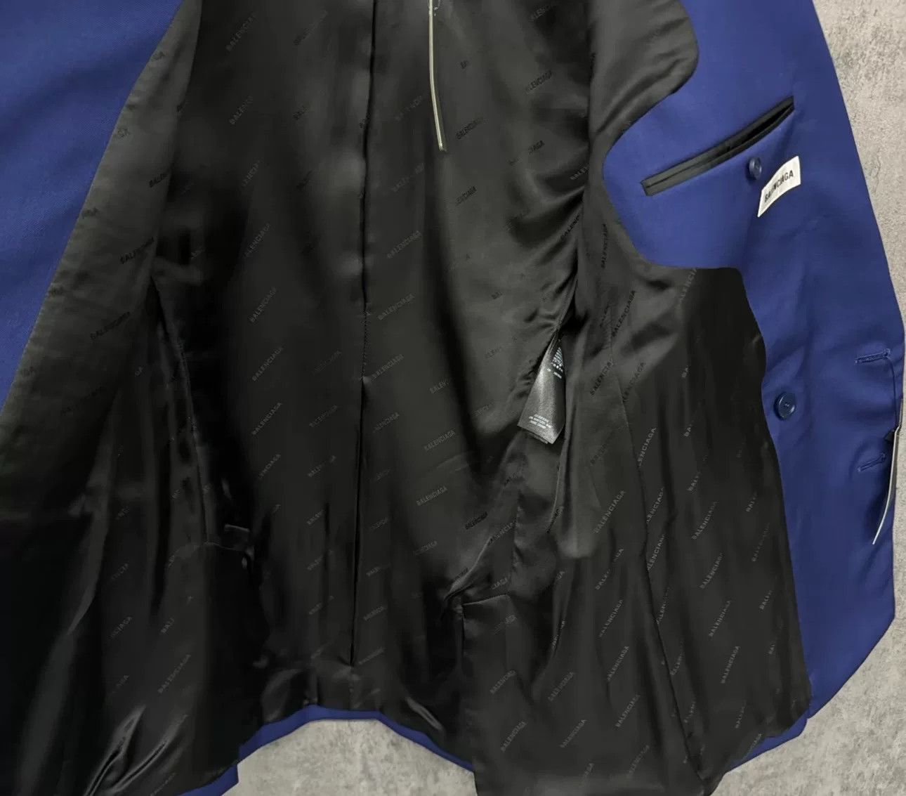 Balenciaga Balenciaga Logo Button Double Breasted Blazer FR 36 Size XS / US 0-2 / IT 36-38 - 5 Thumbnail