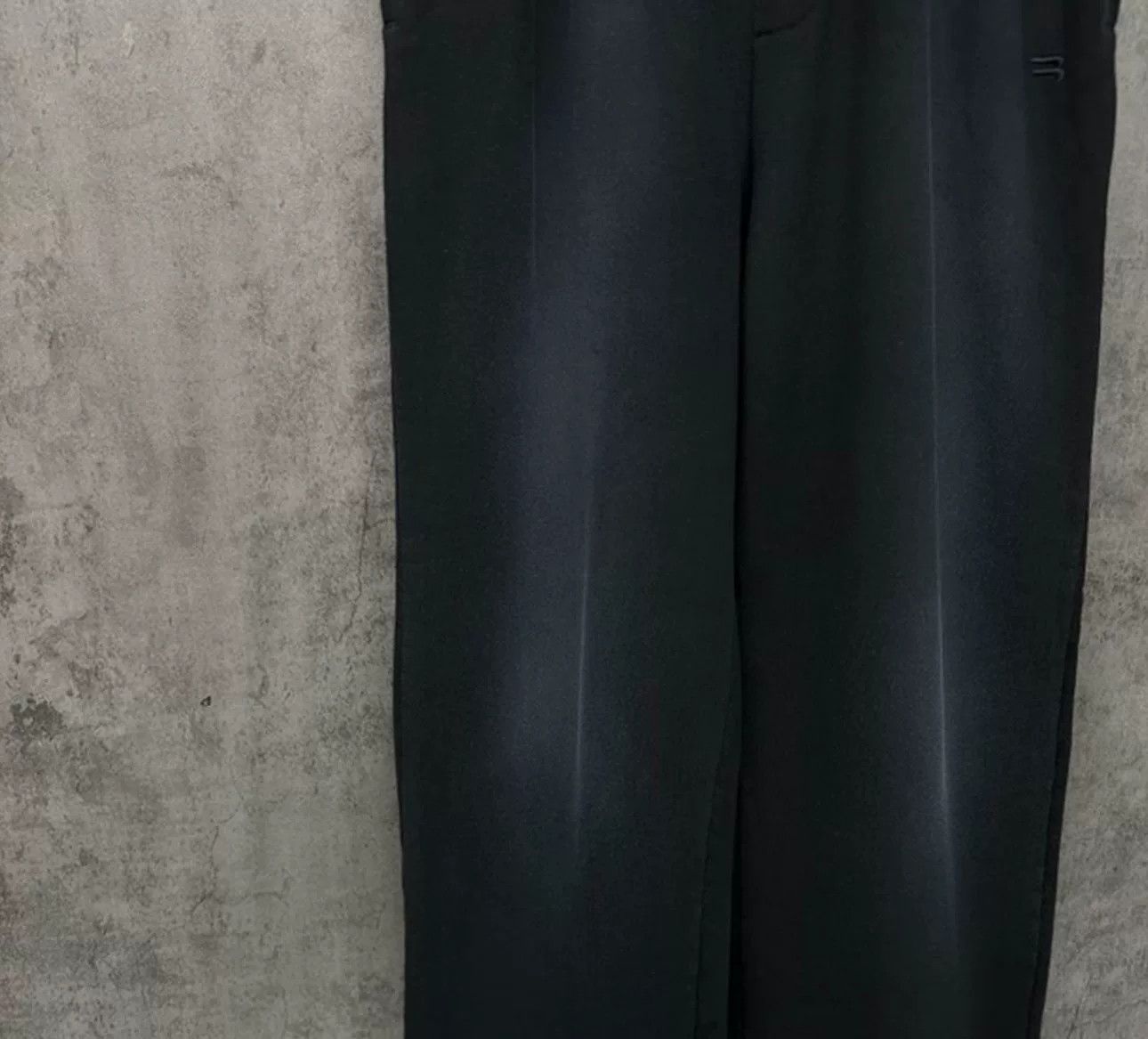 Balenciaga Balenciaga Washed Logo Sweatpants Size M Size US 32 / EU 48 - 4 Thumbnail