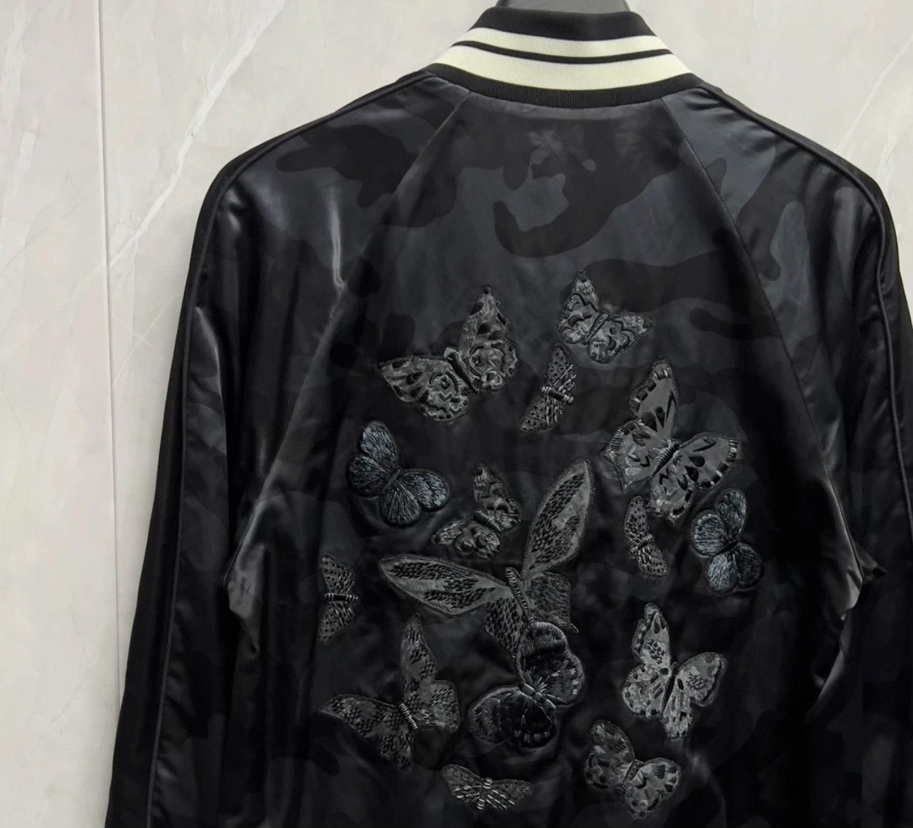 Valentino Valentino Butterfly Embroidered Bomber Jacket 46 Size US S / EU 44-46 / 1 - 3 Thumbnail