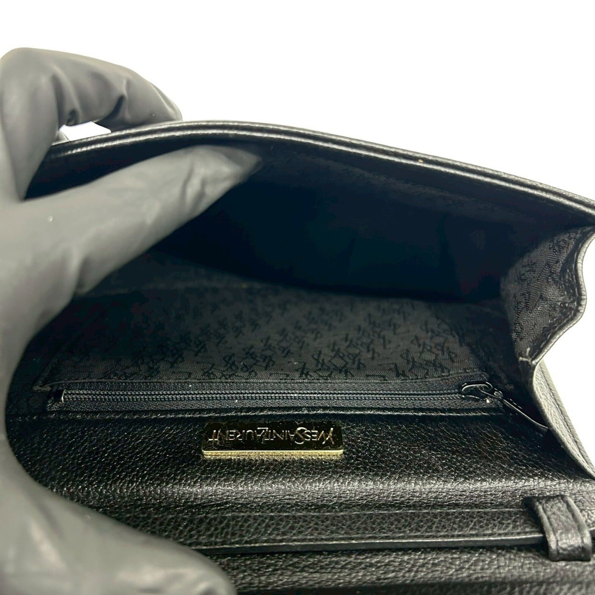 Yves Saint Laurent YVES SAINT LAURENT Vintage YSL Logo Hardware Leather Shoulder Bag Pouch Black 31463 Size ONE SIZE - 9 Thumbnail