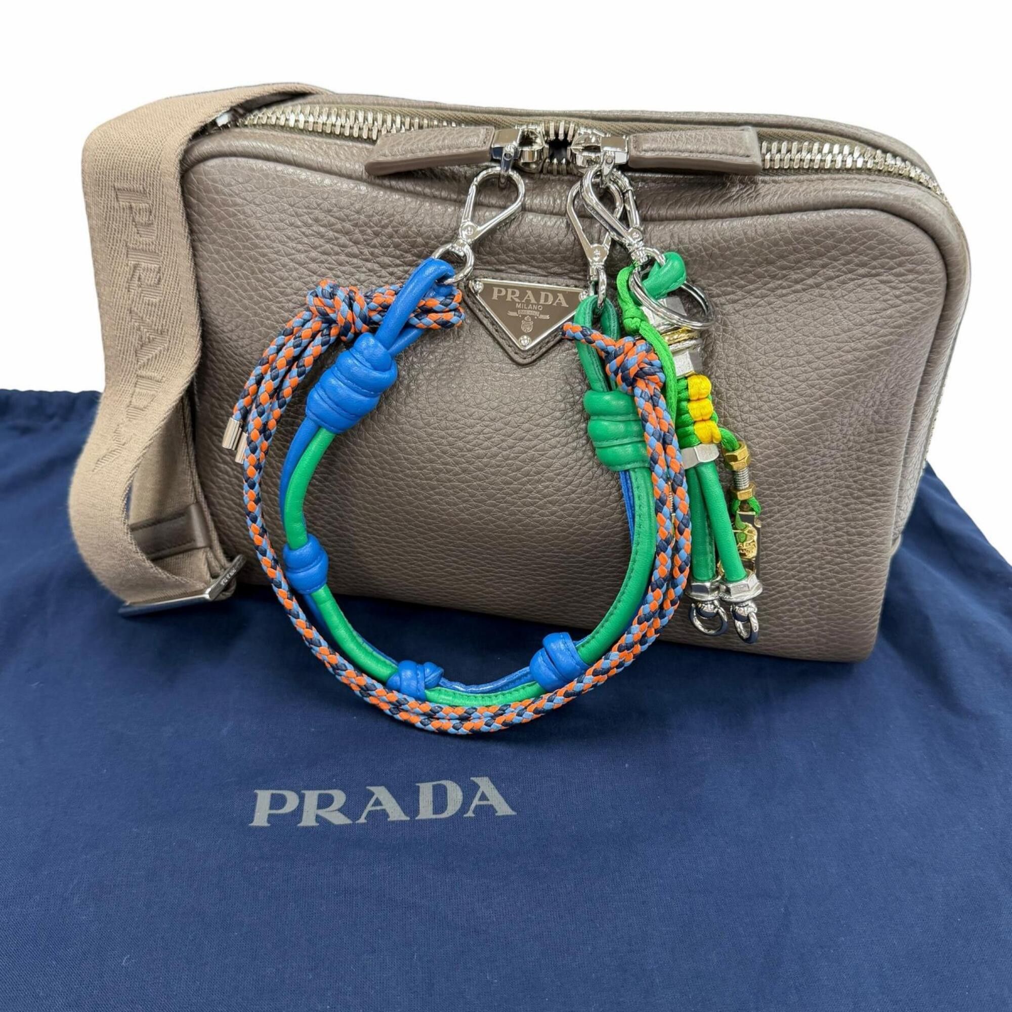 Prada PRADA 2VH181 Triangle Logo Trick Charm Vitello Daino Leather Shoulder Bag, Greige, Made in Italy, Women's, Comes with Dust Highly Recommended! Size ONE SIZE - 2 Thumbnail