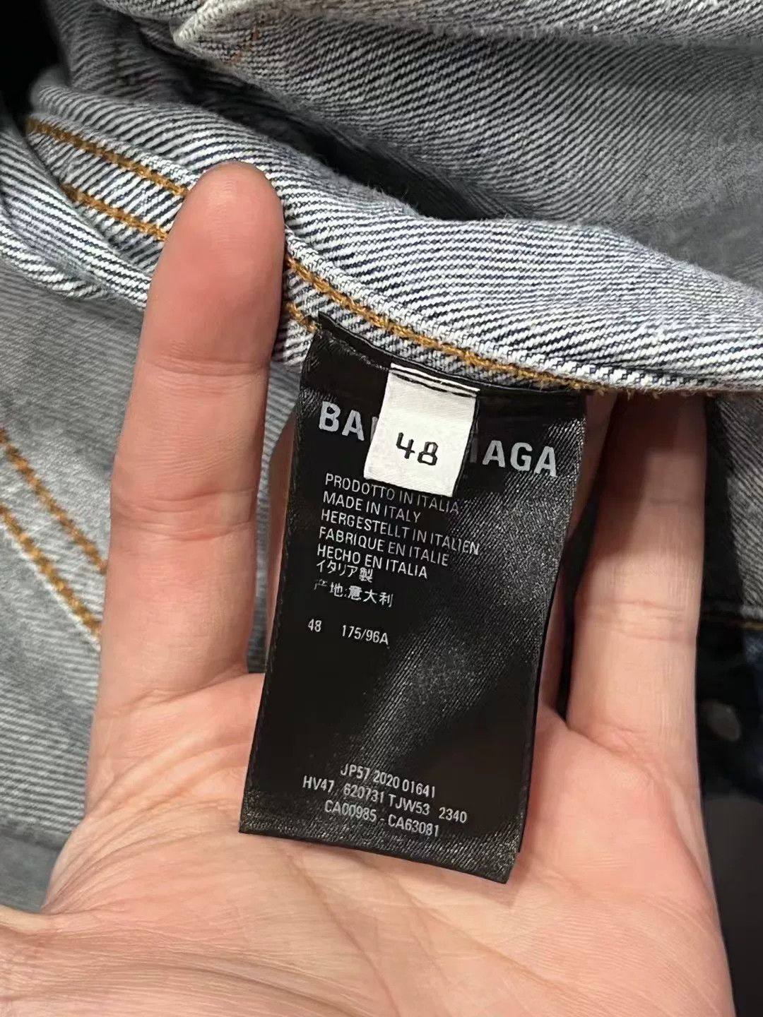 Balenciaga Balenciaga All Over Logo Denim Jacket 48 Size US M / EU 48-50 / 2 - 5 Thumbnail