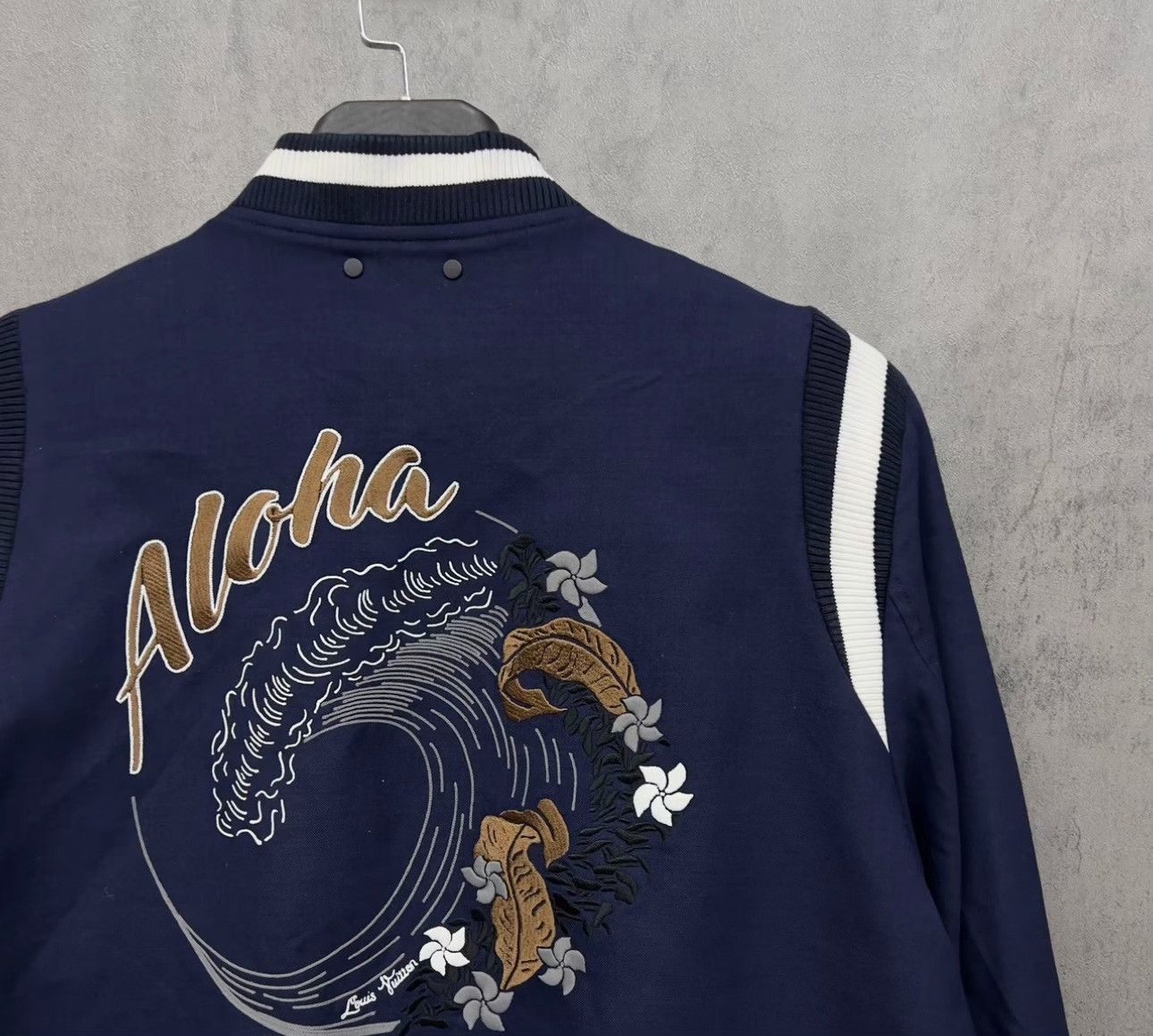 Louis Vuitton Louis Vuitton Aloha Wave Wool Bomber Jacket 52 Size US L / EU 52-54 / 3 - 3 Thumbnail