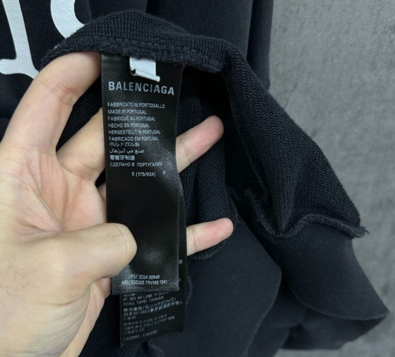 Balenciaga Balenciaga I Love Paris Washed Logo Hoodie Size S Size US S / EU 44-46 / 1 - 5 Thumbnail