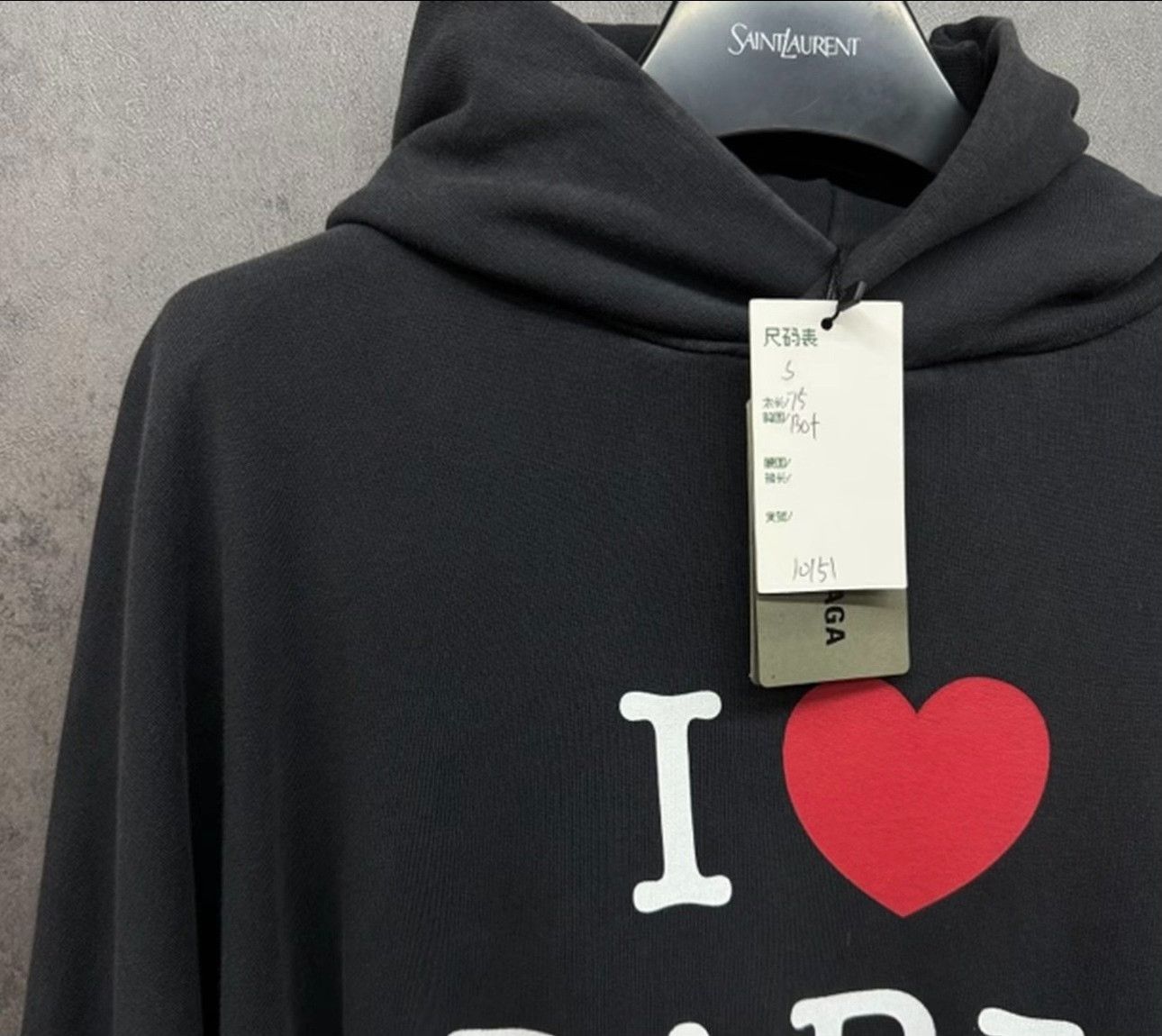 Balenciaga Balenciaga I Love Paris Washed Logo Hoodie Size S Size US S / EU 44-46 / 1 - 6 Thumbnail