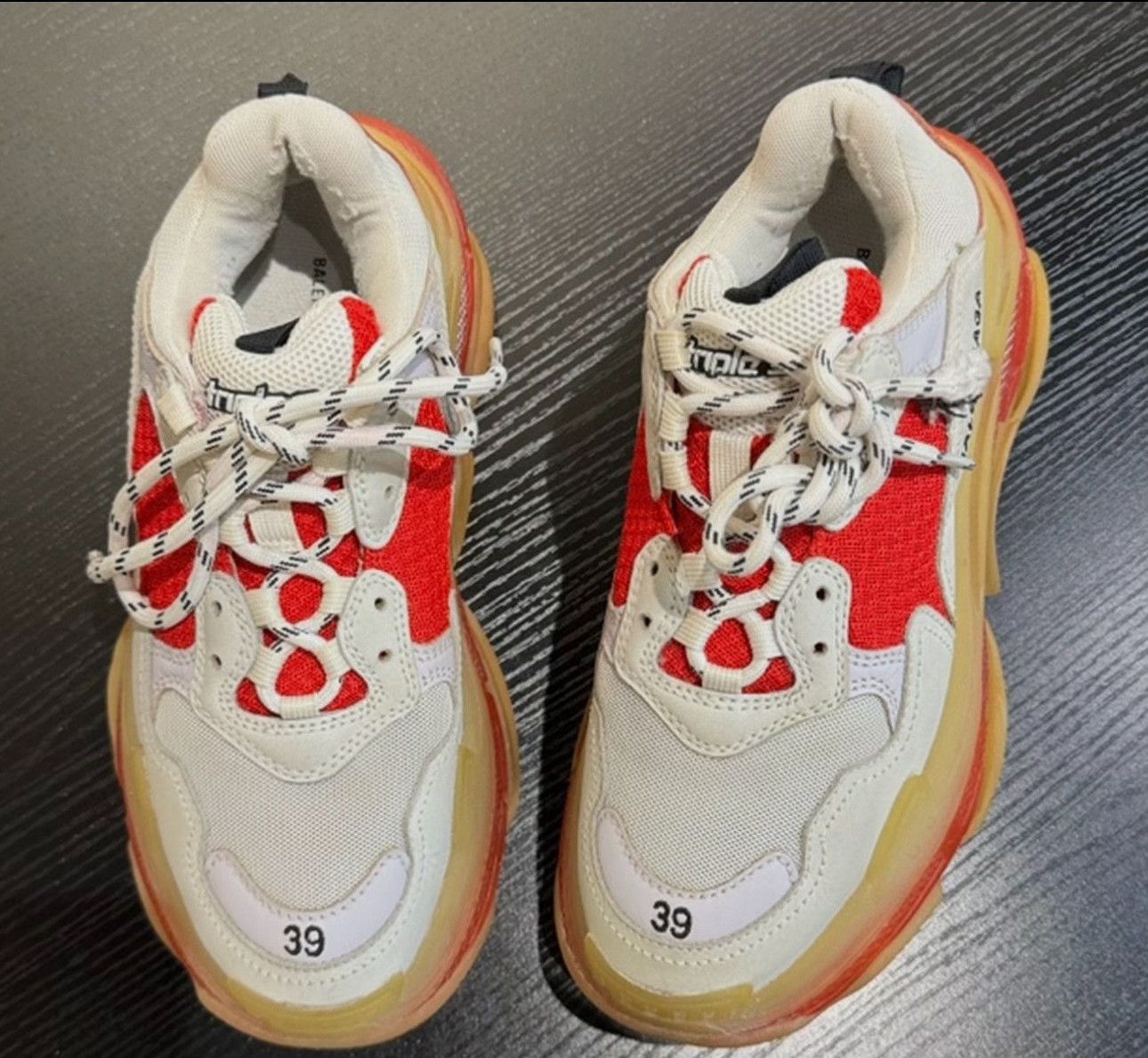 Balenciaga Balenciaga Distressed Triple S White Red Sneakers 39 Size US 6 / EU 39 - 3 Thumbnail