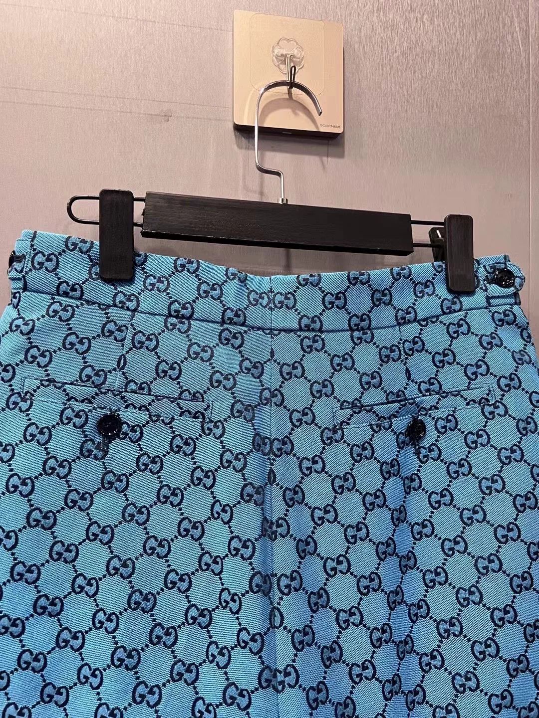 Gucci Gucci GG Monogram Canvas Shorts 40 Size 27" / US 4 / IT 40 - 4 Thumbnail