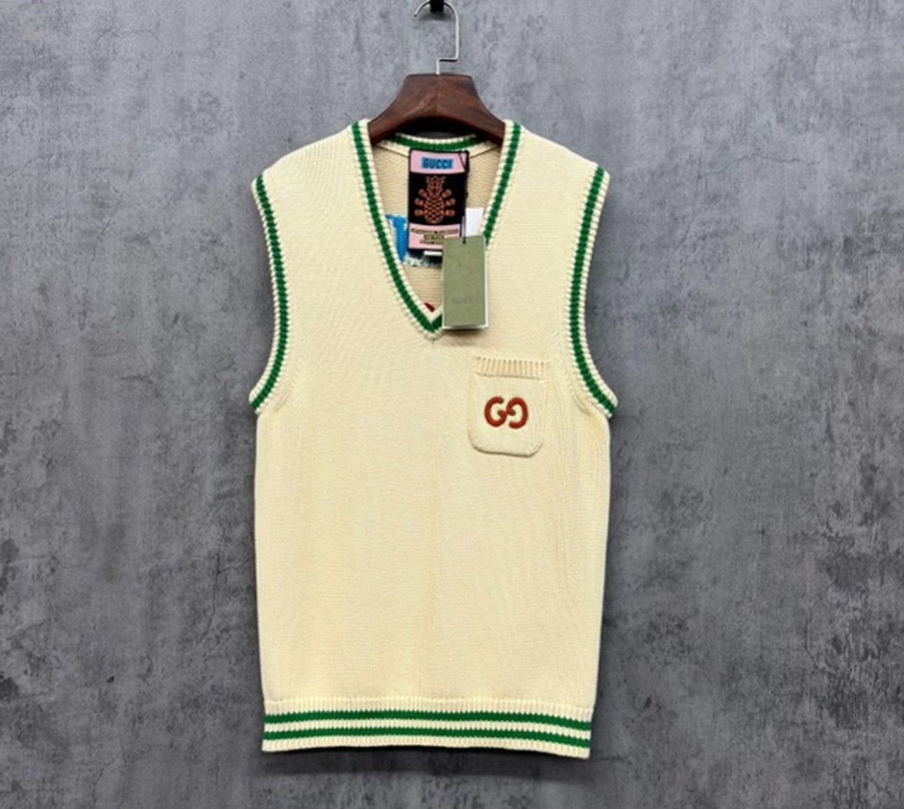 Gucci Gucci Pineapple Embroidered Knit Vest S Size US S / EU 44-46 / 1 - 2 Thumbnail
