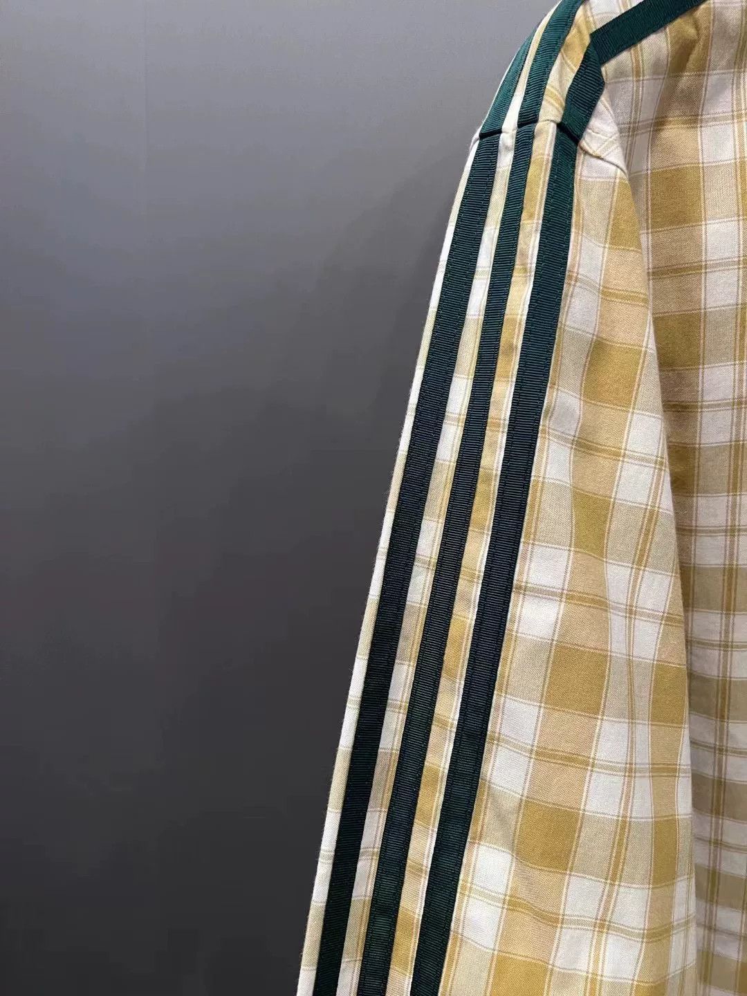 Gucci Gucci x Adidas Plaid Logo Embroidered Shirt XL Size US XL / EU 56 / 4 - 3 Thumbnail