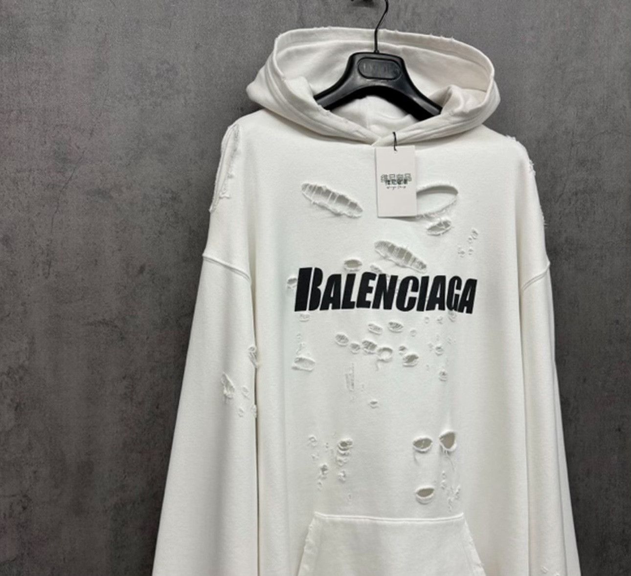 Balenciaga Balenciaga Distressed Logo Hoodie XS Size US XS / EU 42 / 0 - 3 Thumbnail
