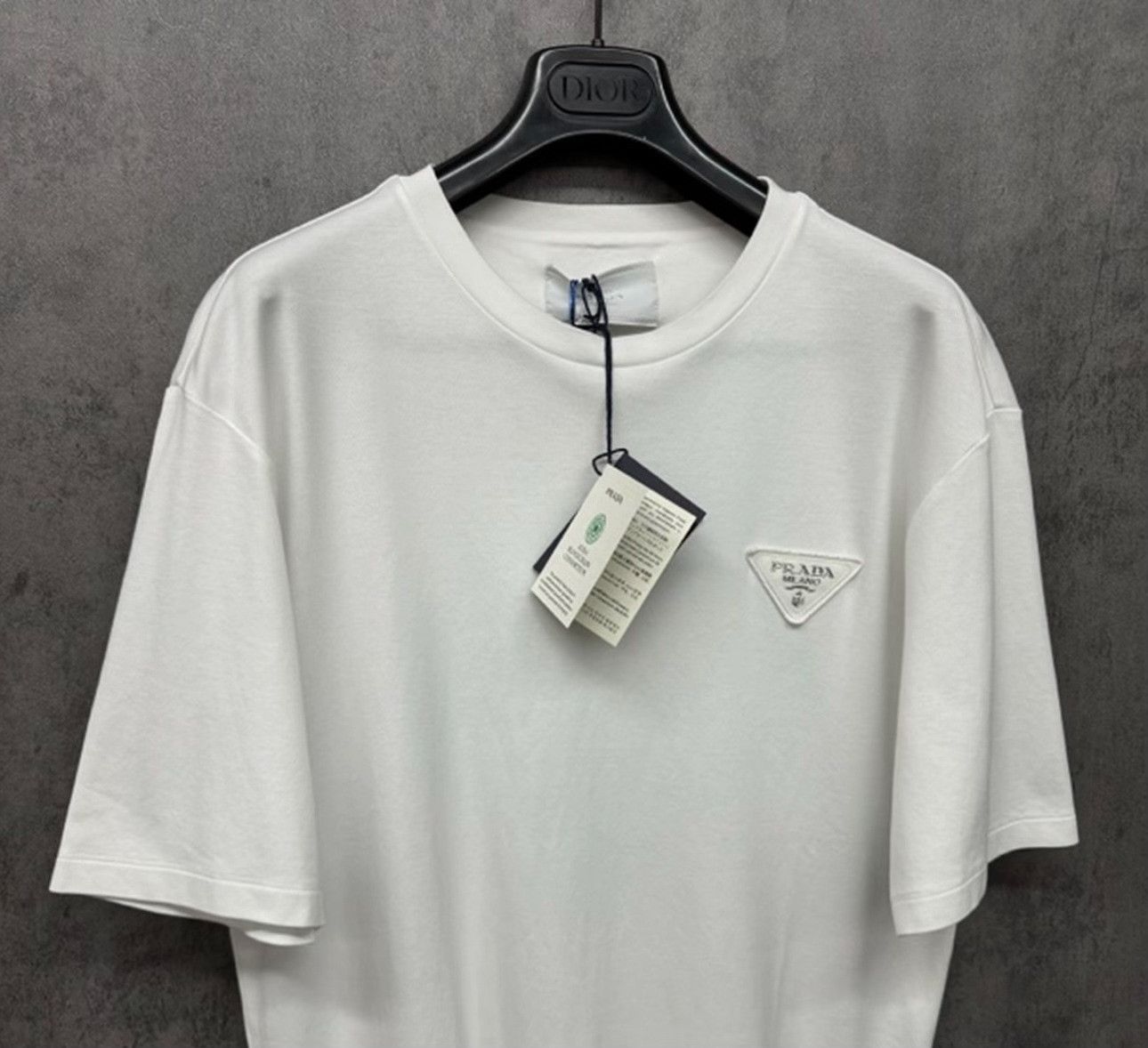Prada Prada Triangle Logo Plaque T-Shirt Size L Size US L / EU 52-54 / 3 - 3 Thumbnail