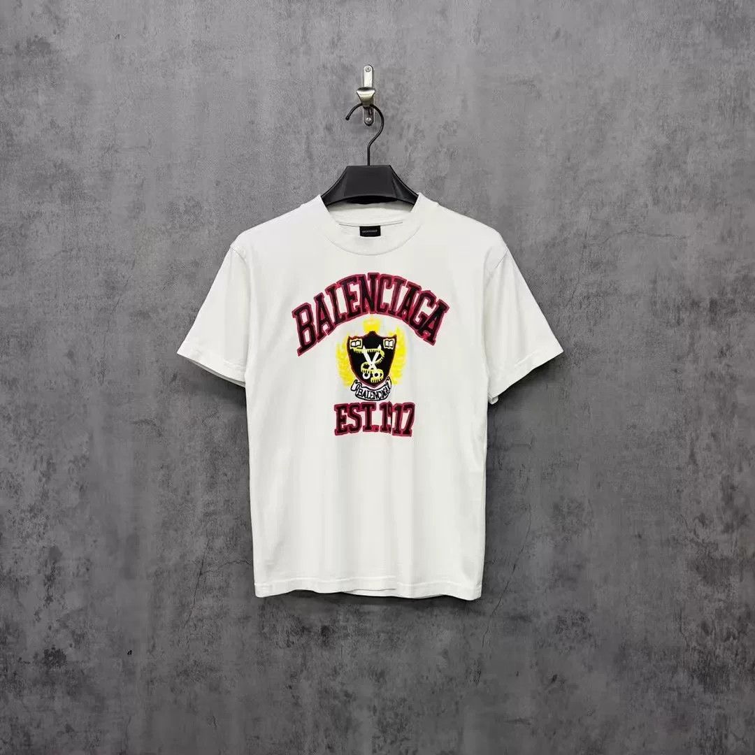 Balenciaga Balenciaga Crest Logo T-Shirt Size 10 Size XS / US 0-2 / IT 36-38 - 2 Thumbnail