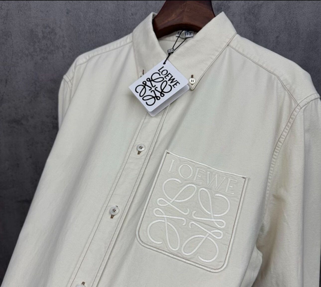 Loewe Loewe Anagram Embroidered Pocket Shirt US S Size US S / EU 44-46 / 1 - 3 Thumbnail