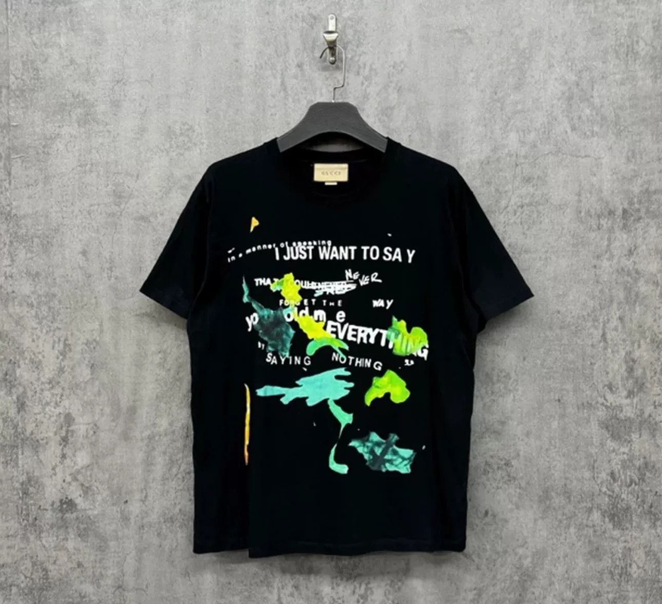 Gucci Gucci Graffiti Logo Short Sleeve T-Shirt Size S Size US S / EU 44-46 / 1 - 2 Thumbnail