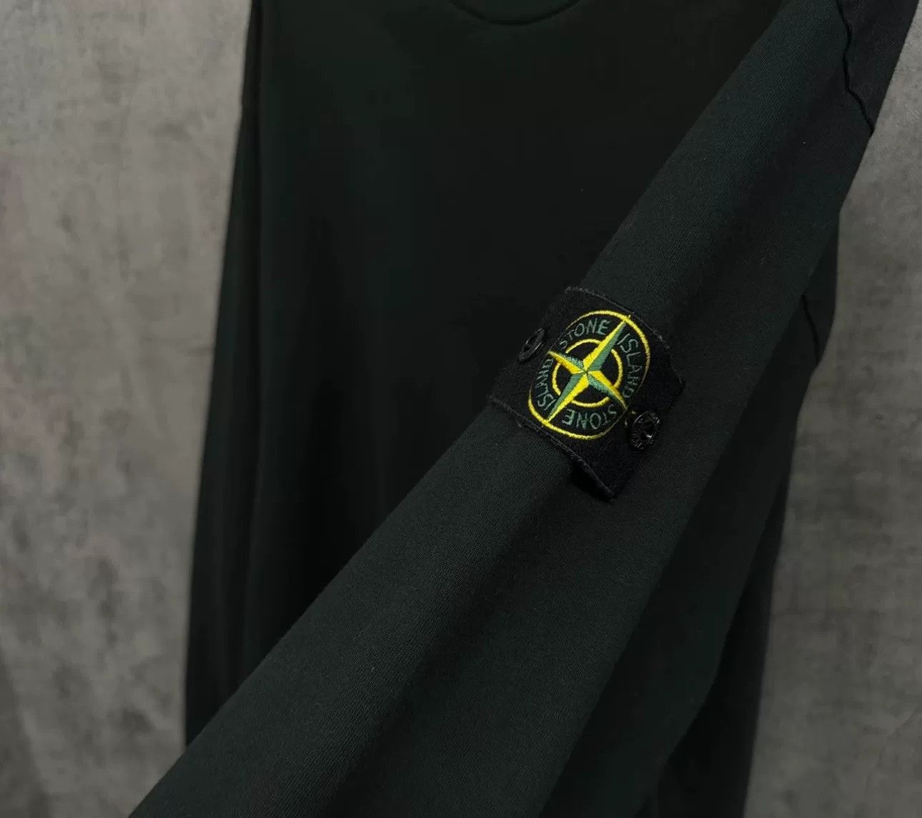 Stone Island Stone Island Patch Logo Sweatshirt XL Size US XL / EU 56 / 4 - 3 Thumbnail