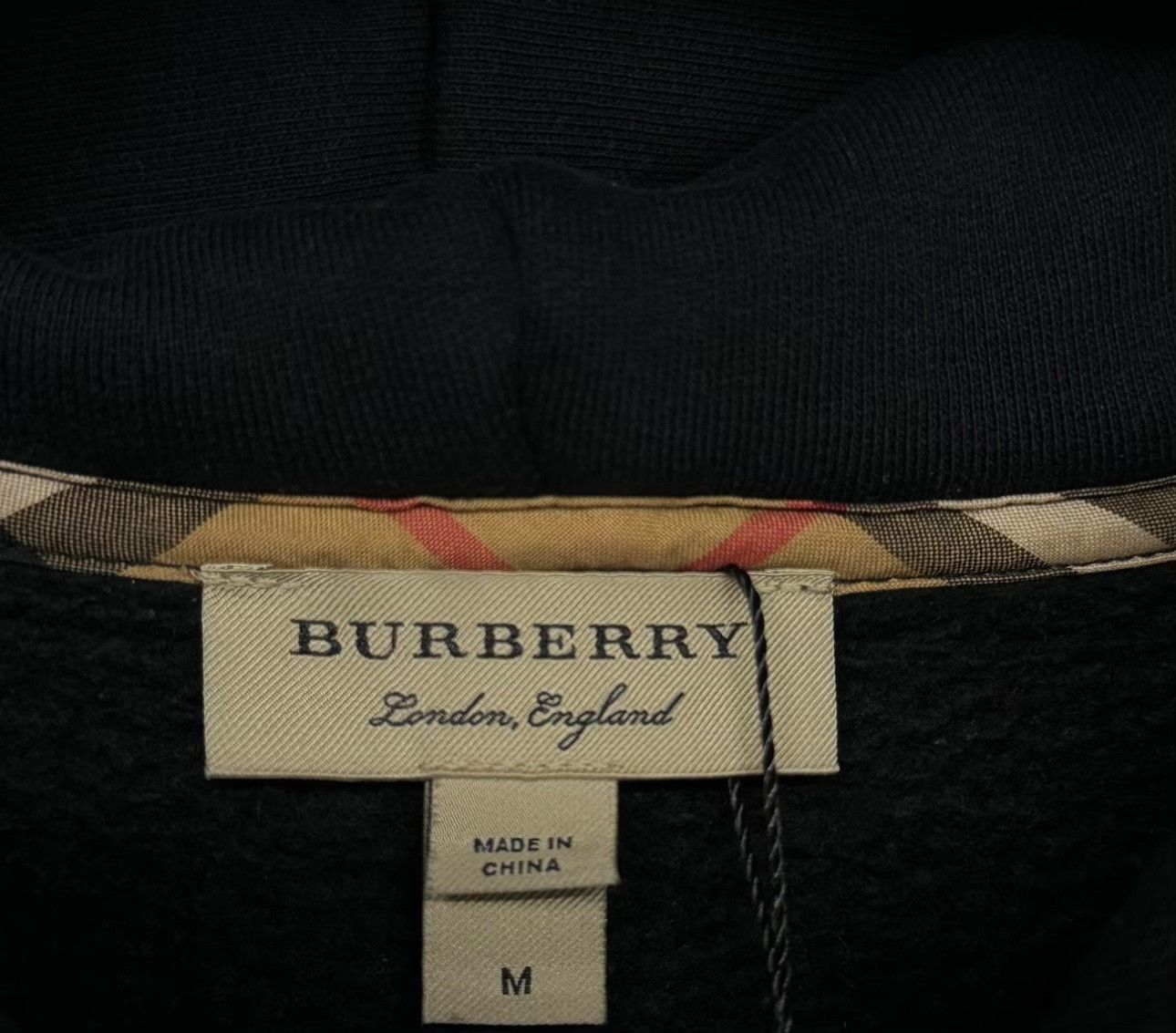 Burberry Burberry London Embroidery Logo Hoodie Size M Size US M / EU 48-50 / 2 - 4 Thumbnail