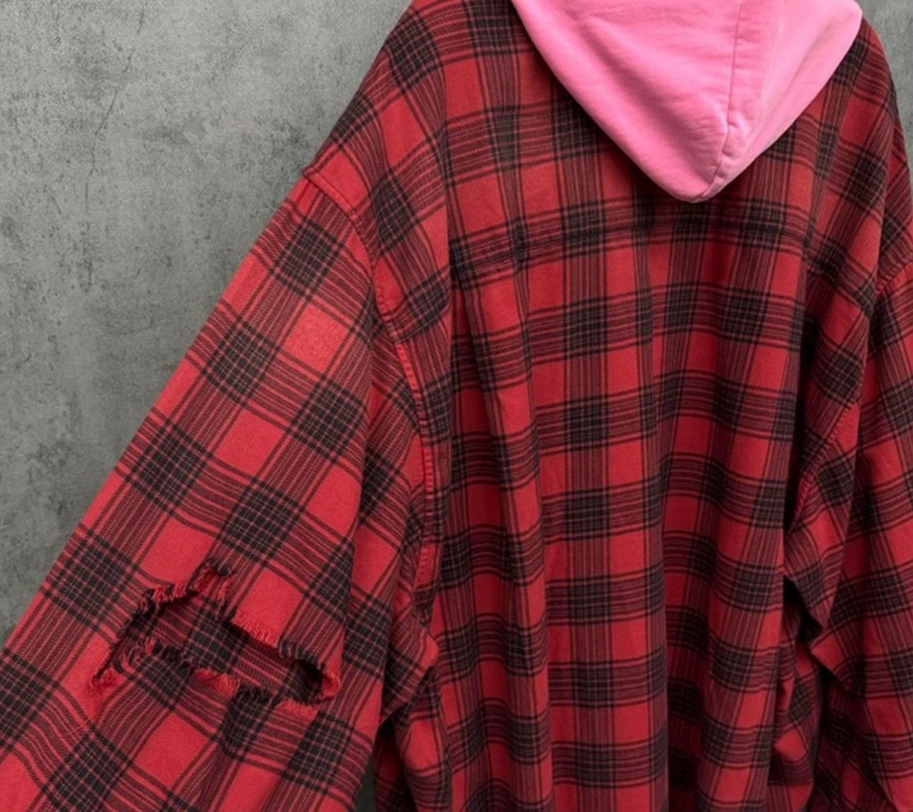 Balenciaga Balenciaga Distressed Hooded Plaid Shirt Size 1 Size US S / EU 44-46 / 1 - 5 Thumbnail