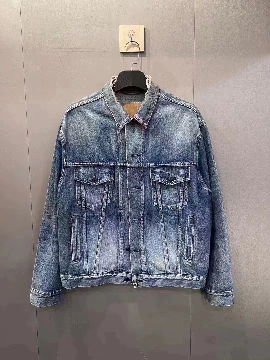 Balenciaga Balenciaga Distressed Back Logo Denim Jacket Size 38 Size US S / EU 44-46 / 1 - 2 Thumbnail