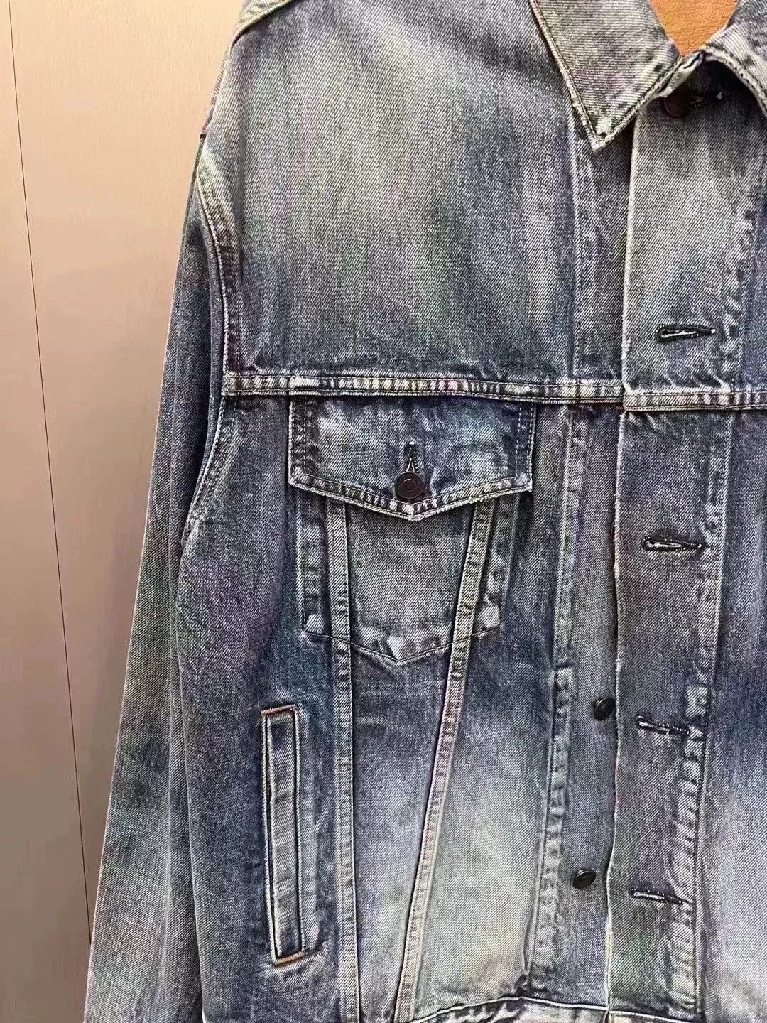 Balenciaga Balenciaga Distressed Back Logo Denim Jacket Size 38 Size US S / EU 44-46 / 1 - 5 Thumbnail