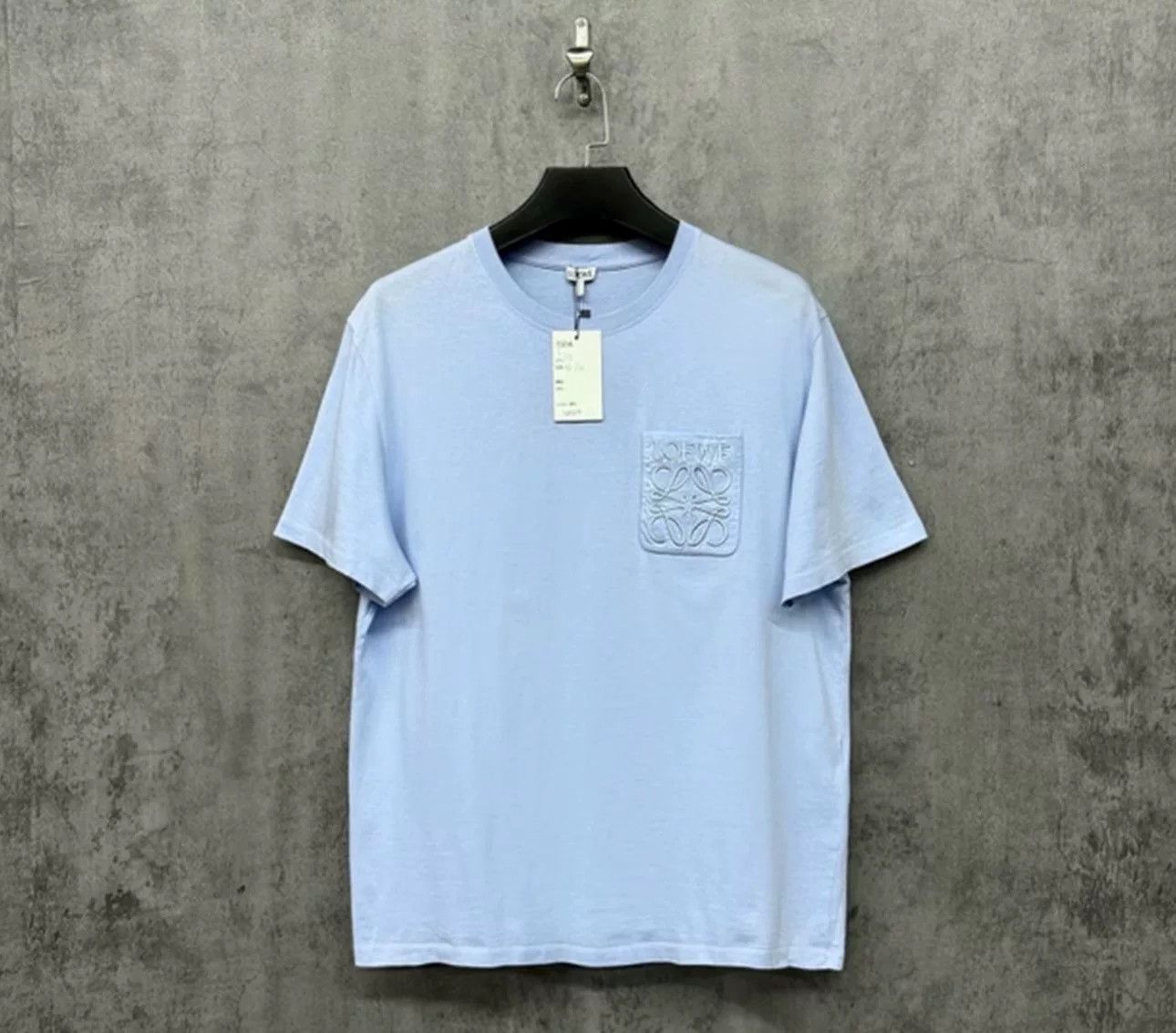Loewe Loewe Embroidered Anagram Pocket T-Shirt L Size US L / EU 52-54 / 3 - 2 Thumbnail