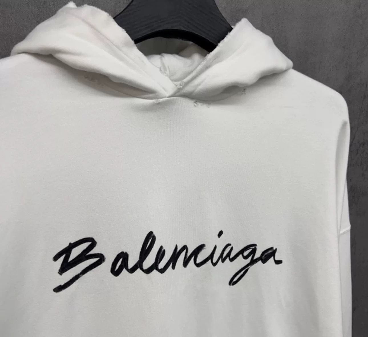 Balenciaga Balenciaga Distressed Logo Hoodie Size 4 Size US XL / EU 56 / 4 - 3 Thumbnail