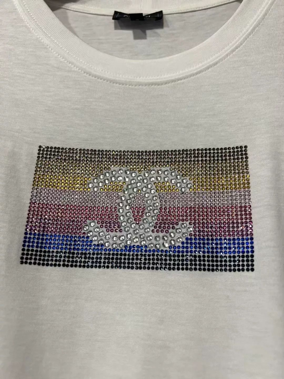 Chanel Chanel Rhinestone CC Logo T-Shirt M Size M / US 6-8 / IT 42-44 - 3 Thumbnail