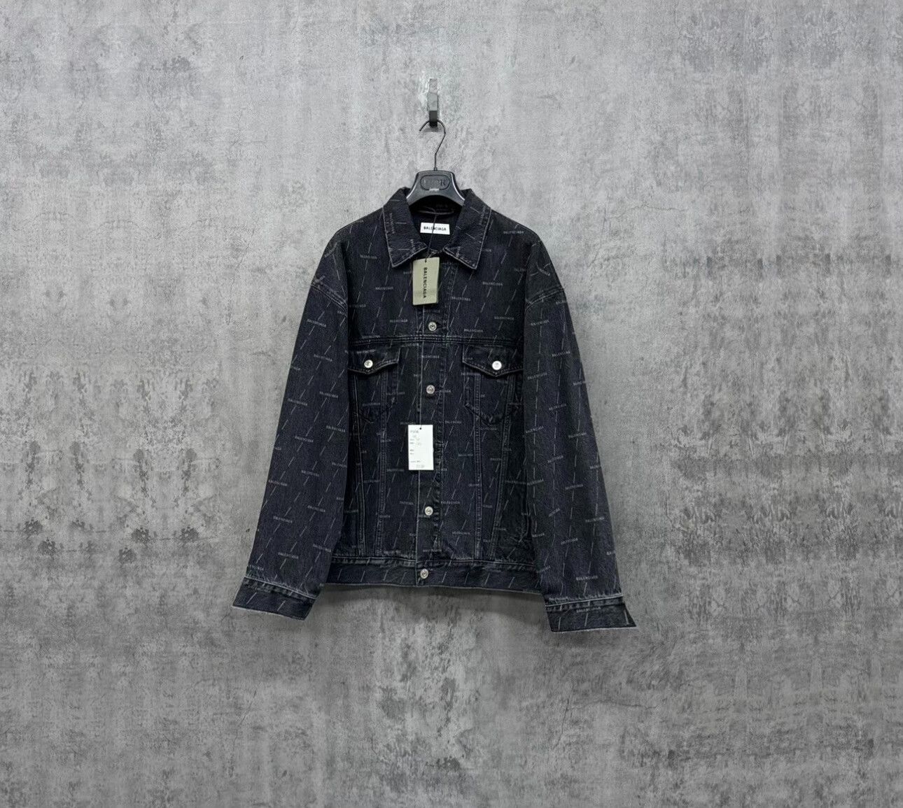 Balenciaga Balenciaga All Over Logo Denim Jacket 40 Size US XXS / EU 40 - 2 Thumbnail
