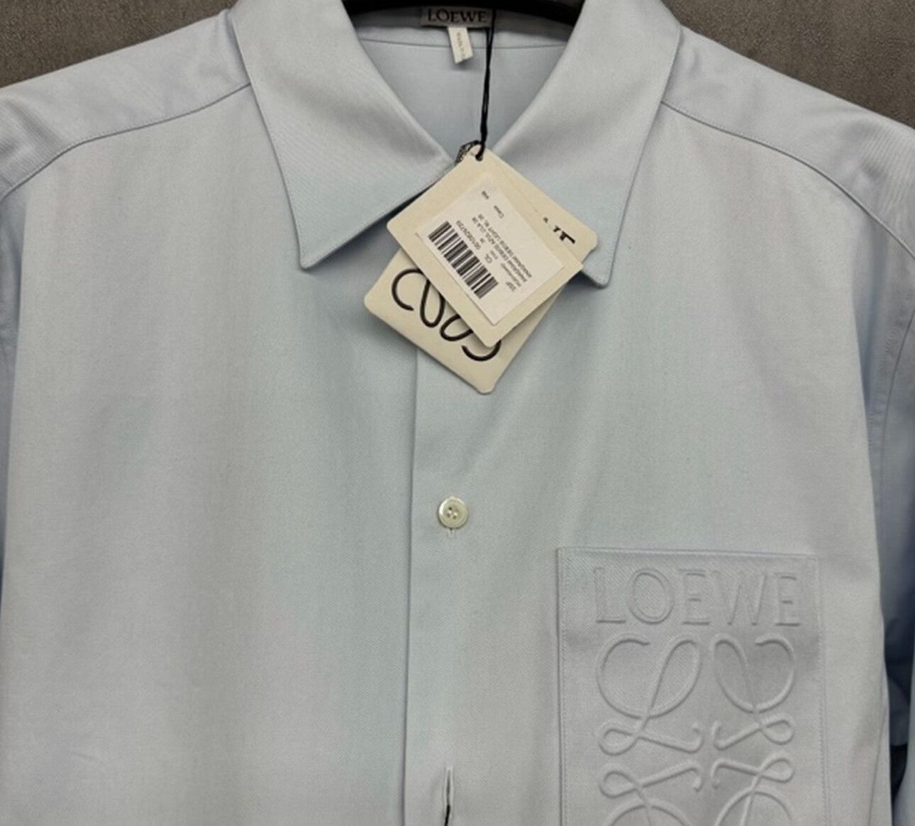 Loewe Loewe Anagram Embossed Logo Shirt 38 Size US S / EU 44-46 / 1 - 4 Thumbnail