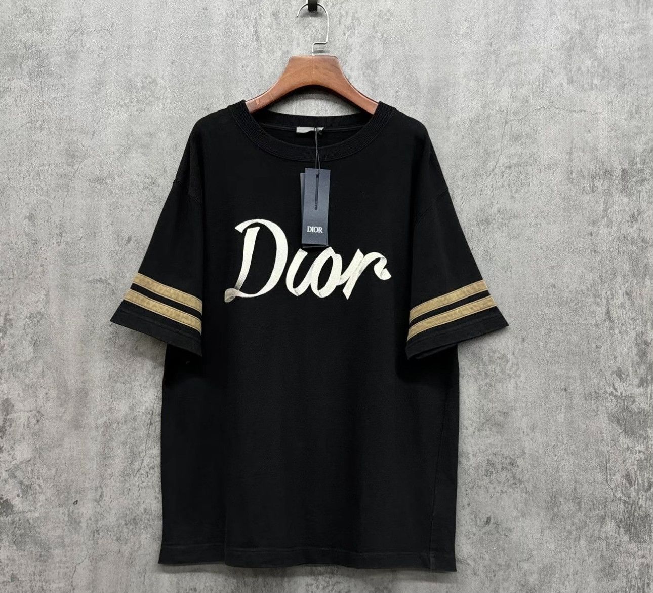 Dior Dior Embroidered Logo T-Shirt Size L Size US L / EU 52-54 / 3 - 2 Thumbnail