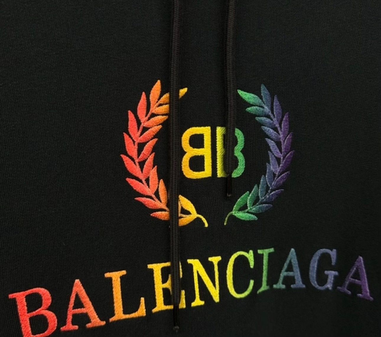Balenciaga Balenciaga Rainbow Embroidered Logo Hoodie Size L Size US L / EU 52-54 / 3 - 3 Thumbnail
