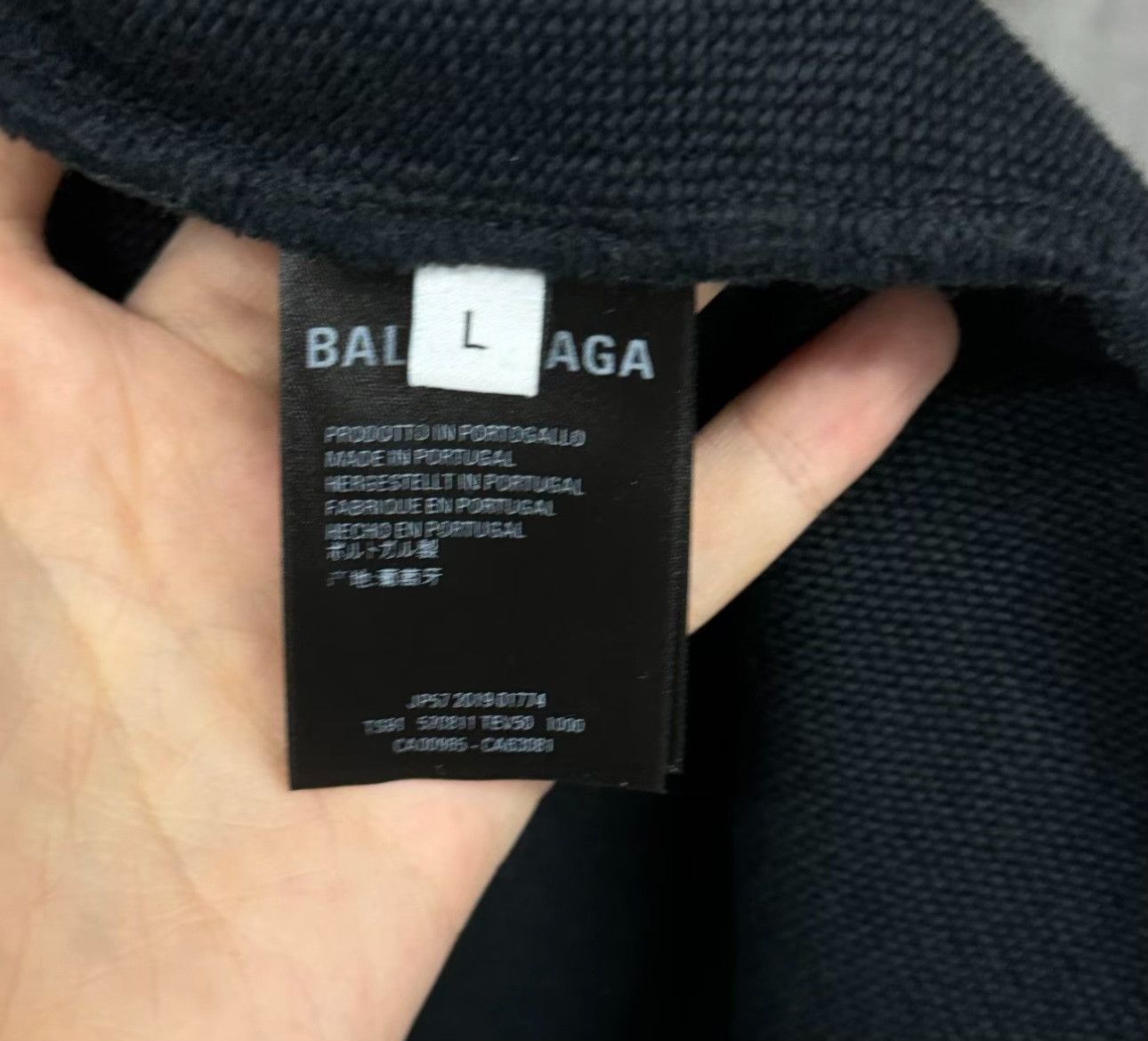 Balenciaga Balenciaga Rainbow Embroidered Logo Hoodie Size L Size US L / EU 52-54 / 3 - 5 Thumbnail