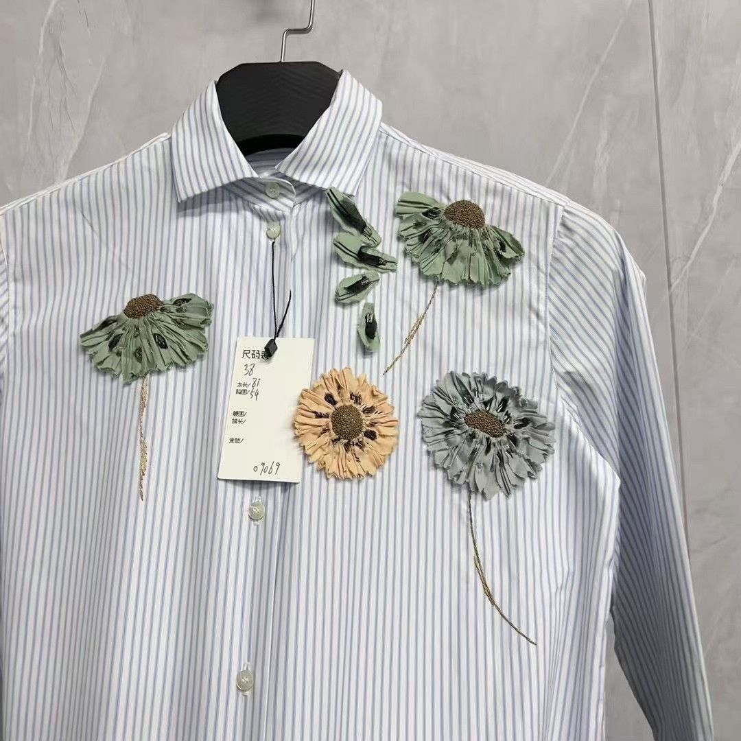 Valentino Valentino 3D Flower Applique Striped Shirt US S Size US S / EU 44-46 / 1 - 3 Thumbnail