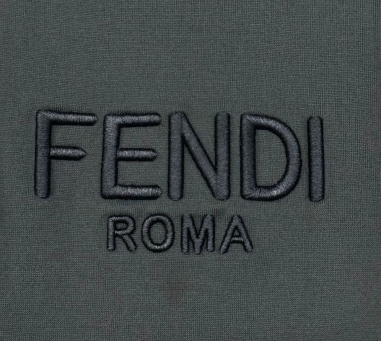 Fendi Fendi Embroidered Logo T-Shirt L Size US L / EU 52-54 / 3 - 4 Thumbnail