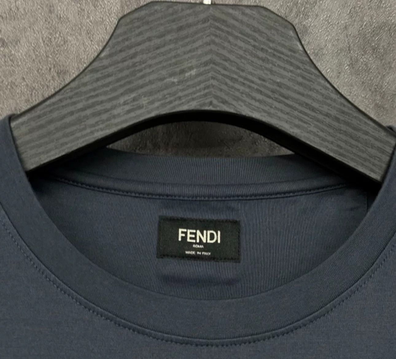 Fendi Fendi Embroidered Logo T-Shirt L Size US L / EU 52-54 / 3 - 5 Thumbnail