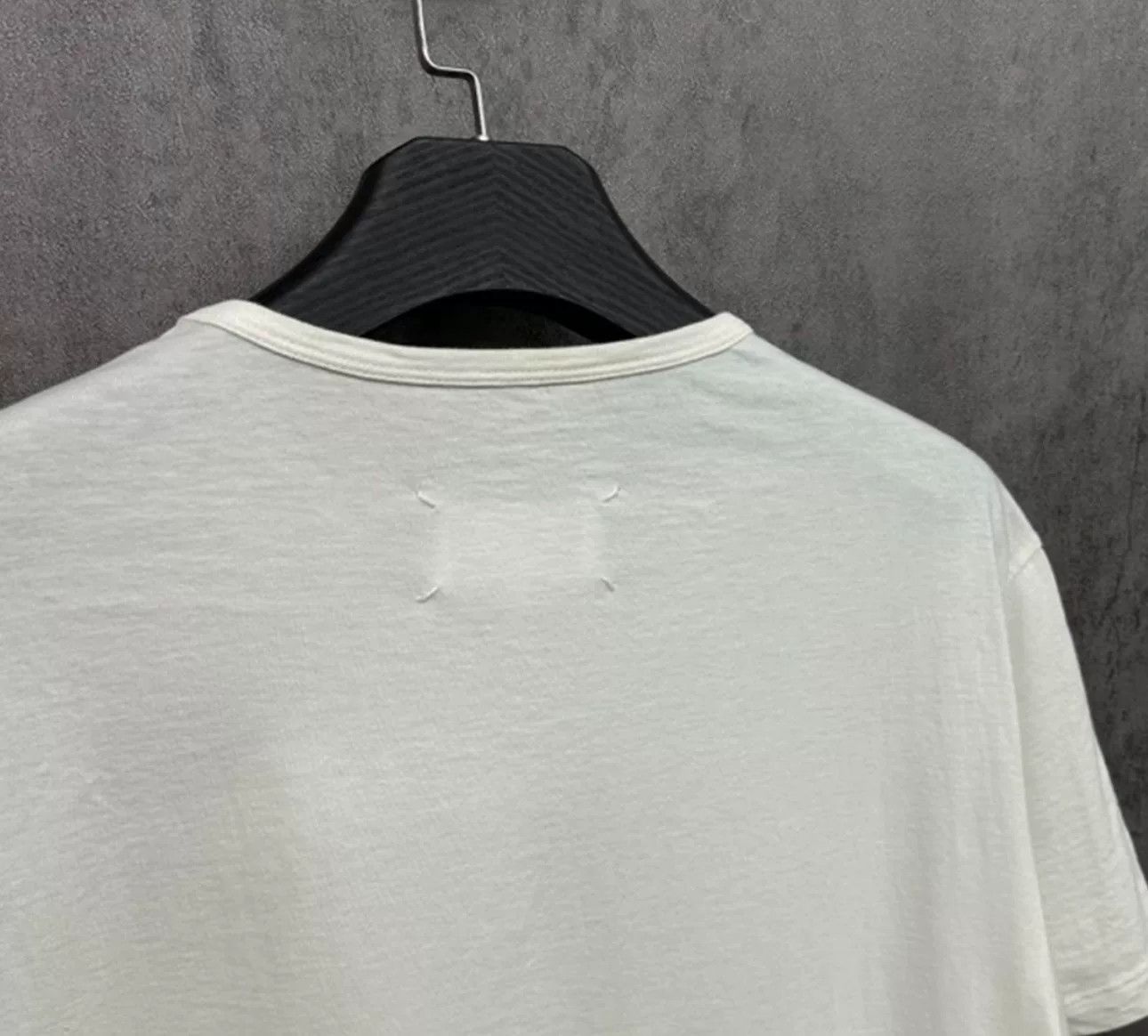 Maison Margiela Maison Margiela Embroidered Logo T-Shirt L Size US L / EU 52-54 / 3 - 4 Thumbnail