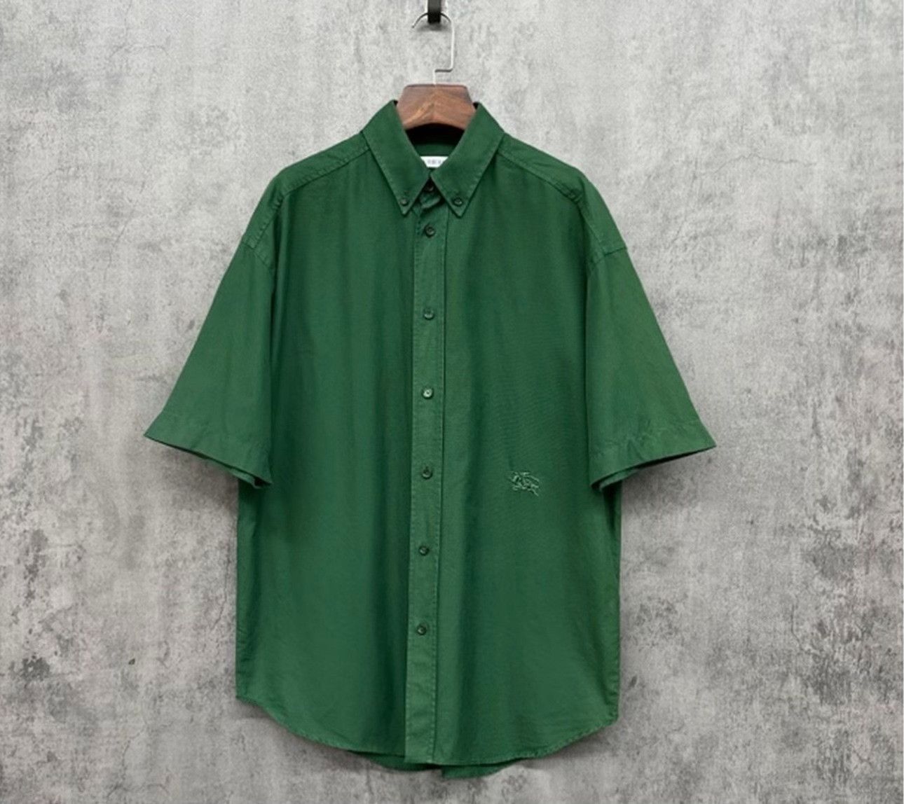 Burberry Burberry Embroidered Short Sleeve Shirt S Size US S / EU 44-46 / 1 - 2 Thumbnail
